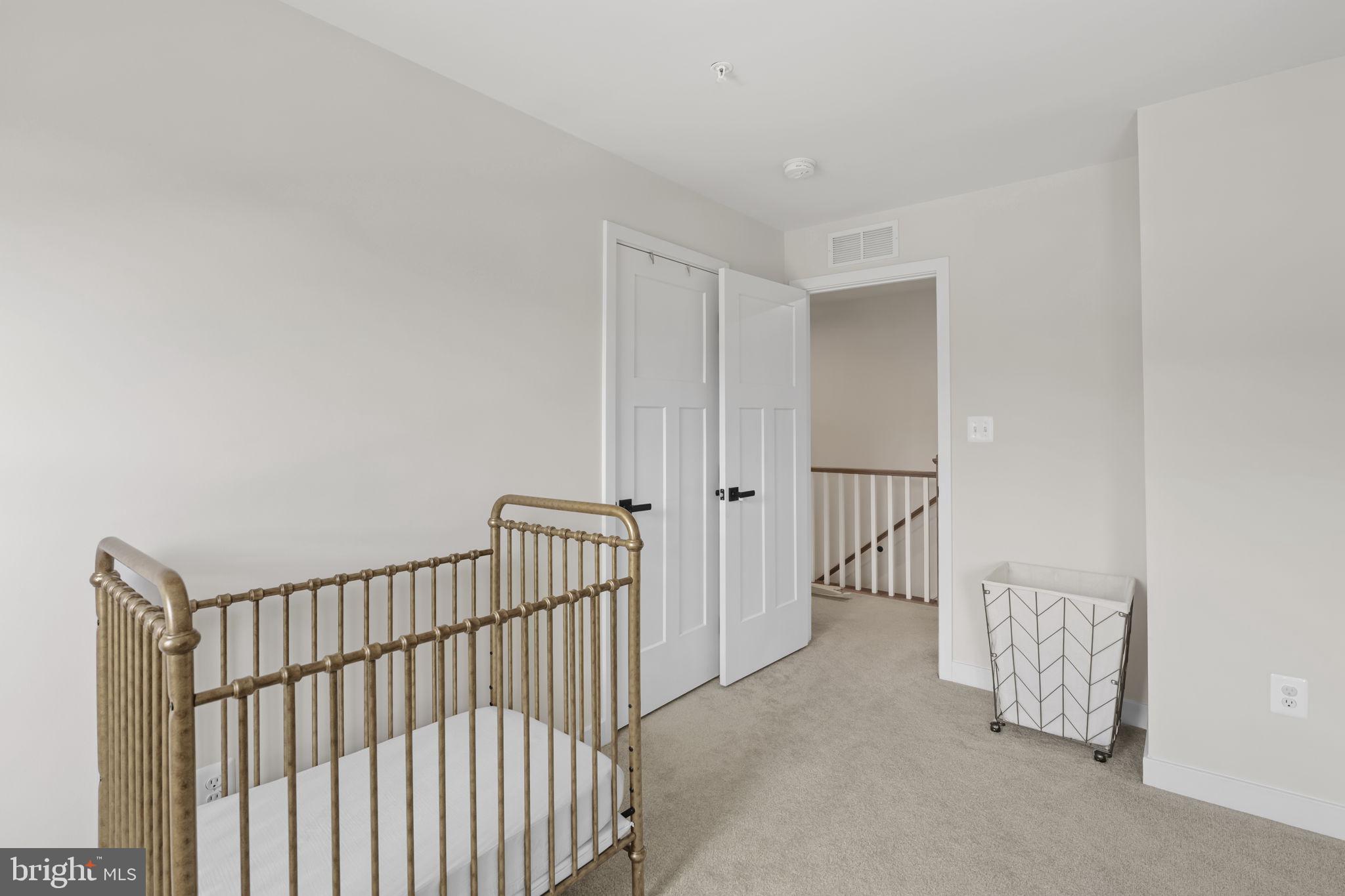 JAMES RUN CARRIAGE HOMES - Residential