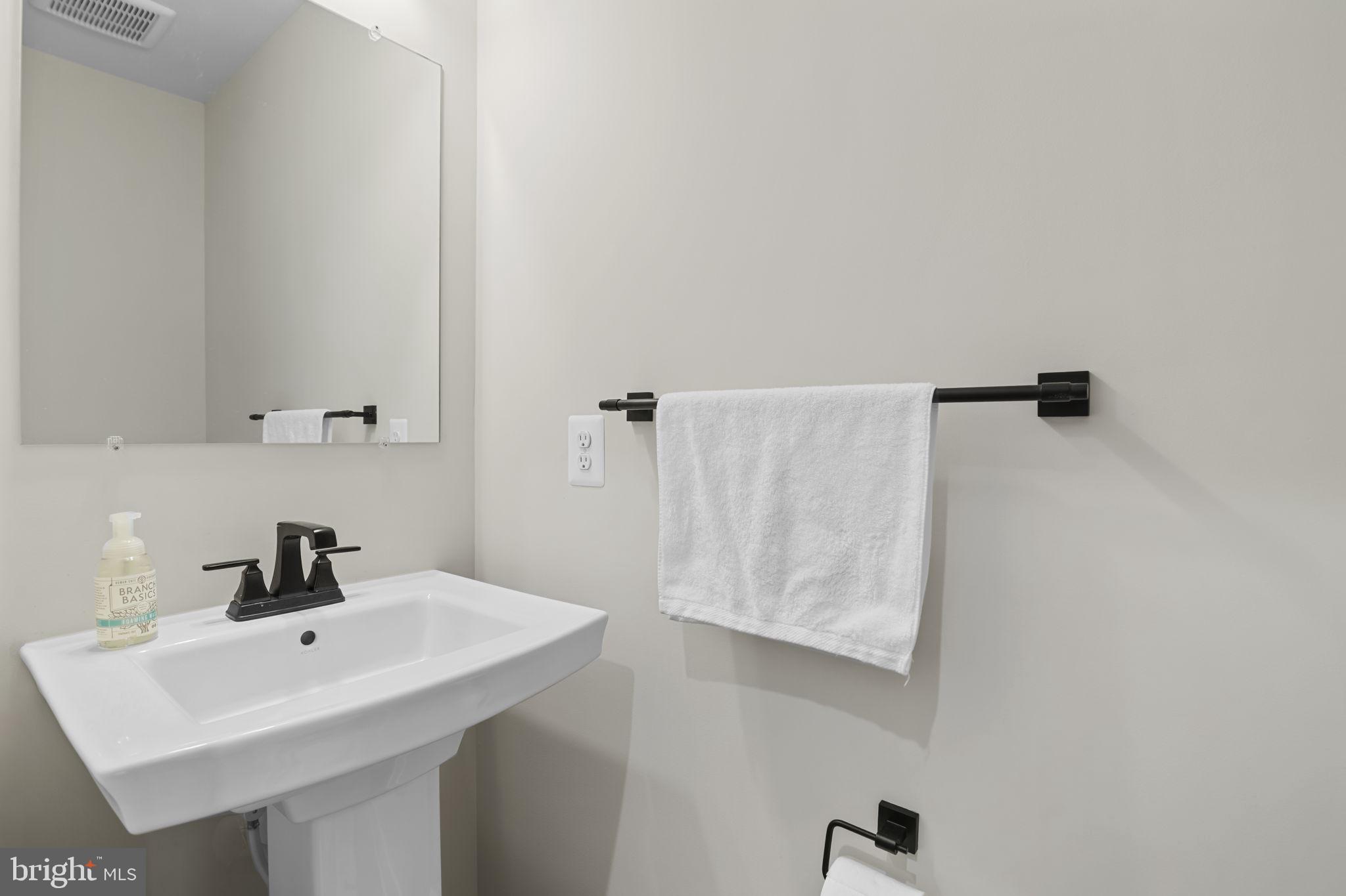 JAMES RUN CARRIAGE HOMES - Residential