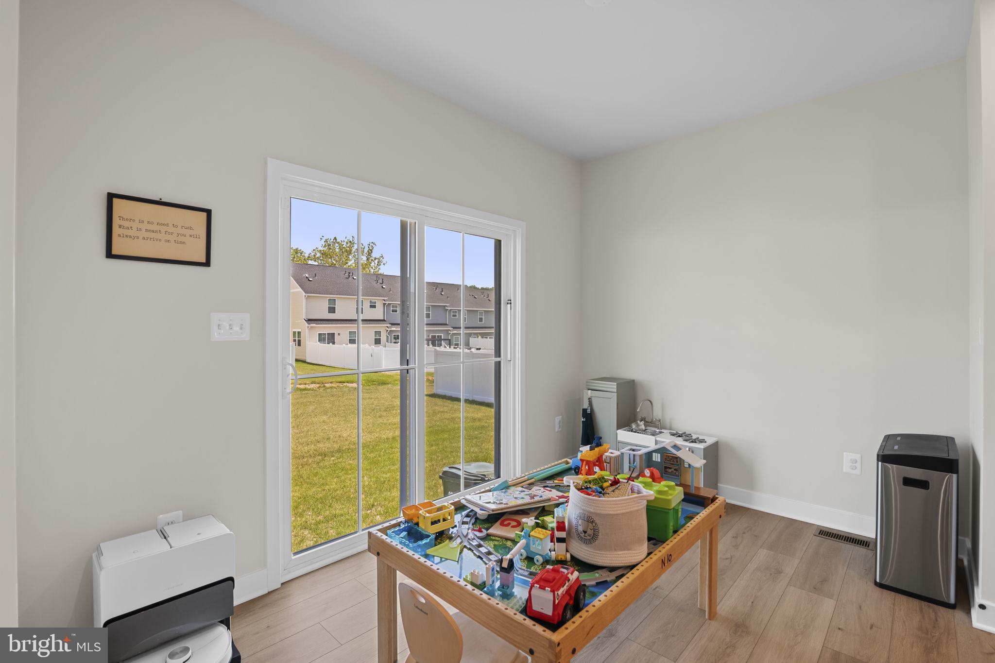 JAMES RUN CARRIAGE HOMES - Residential