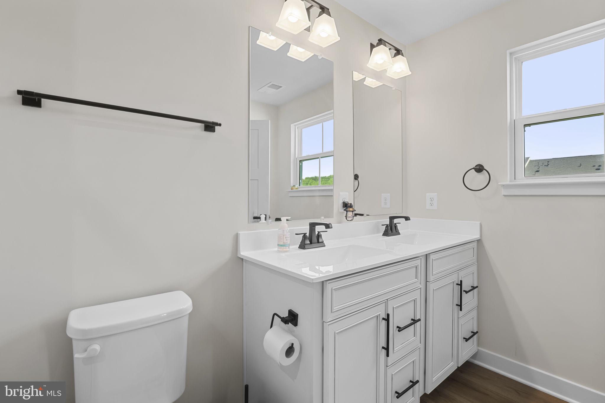 JAMES RUN CARRIAGE HOMES - Residential