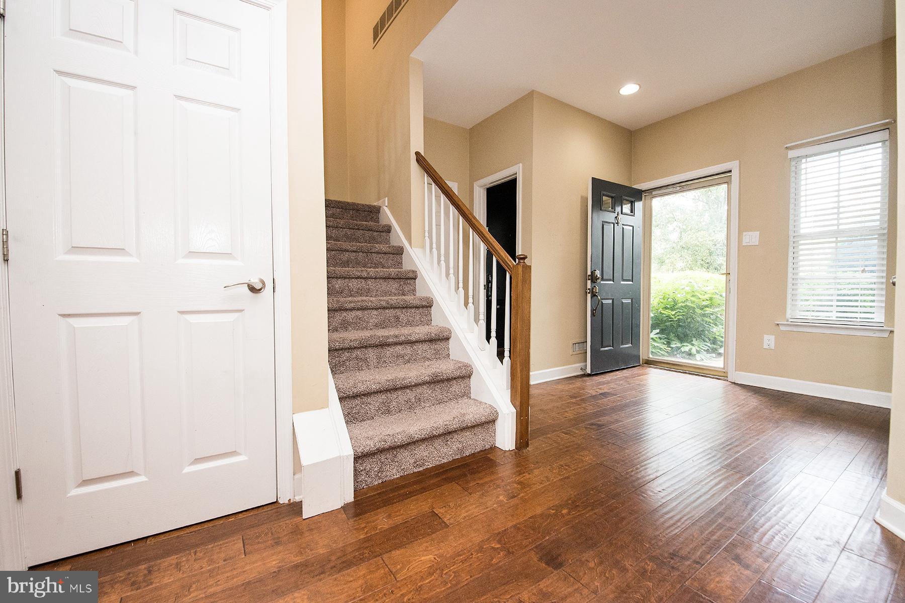 225 DEERFIELD COURT
