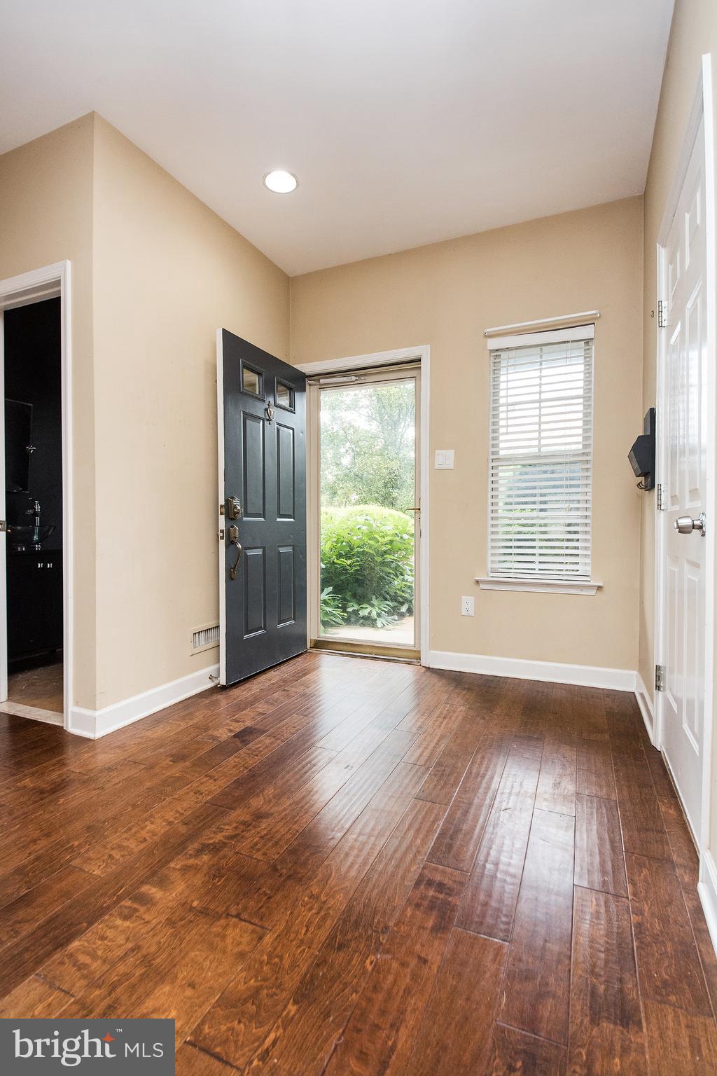 225 DEERFIELD COURT