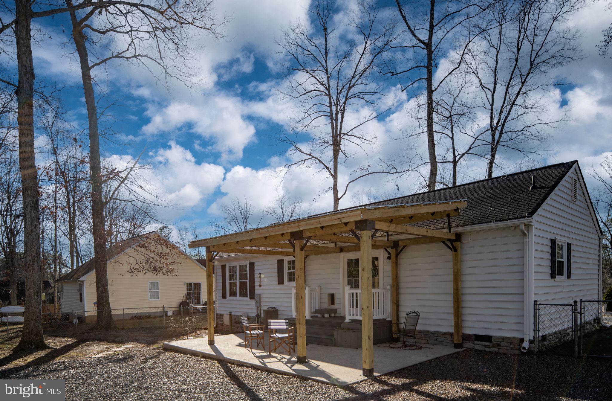 LAKE LAND OR - Residential