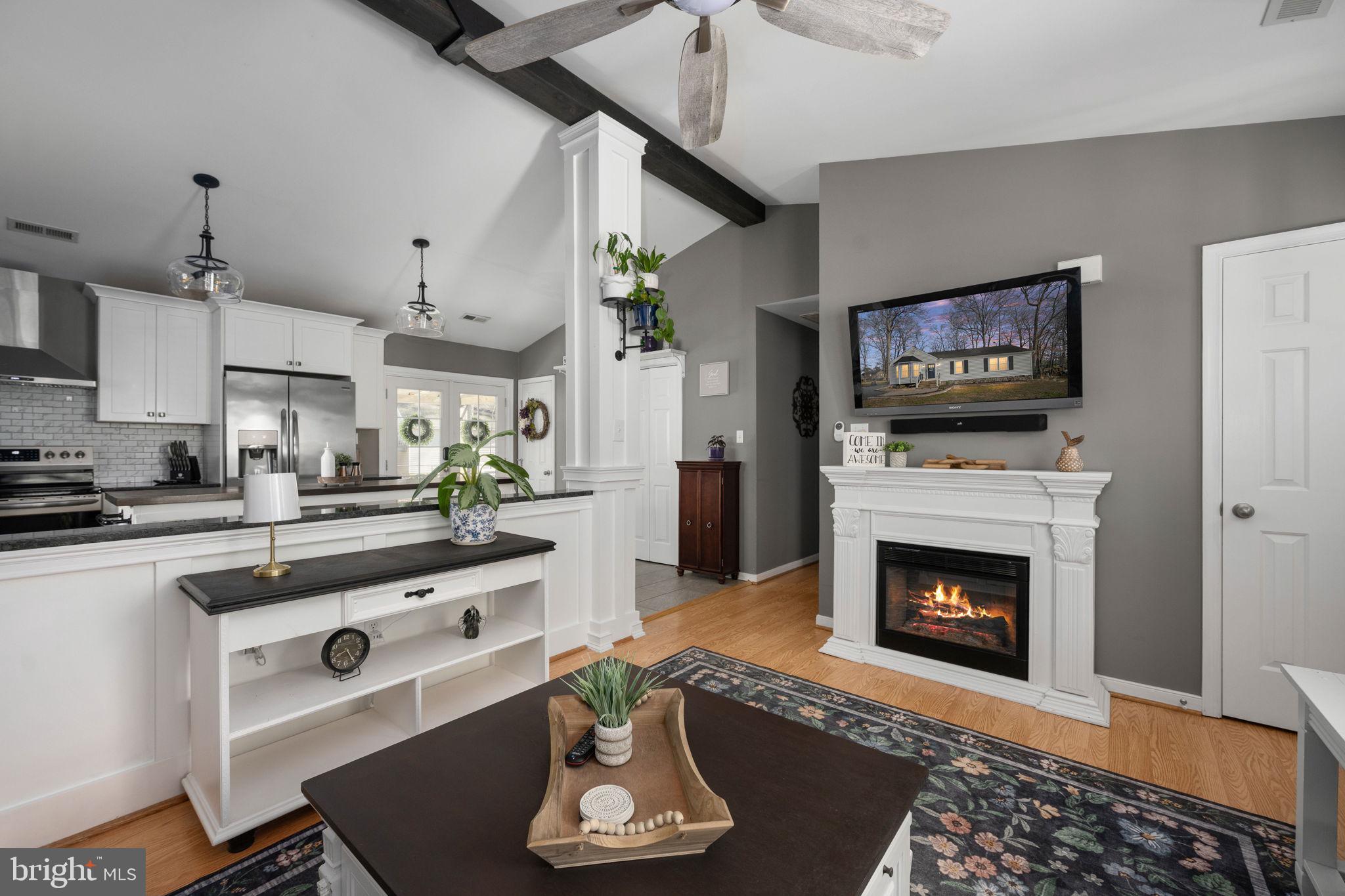 LAKE LAND OR - Residential