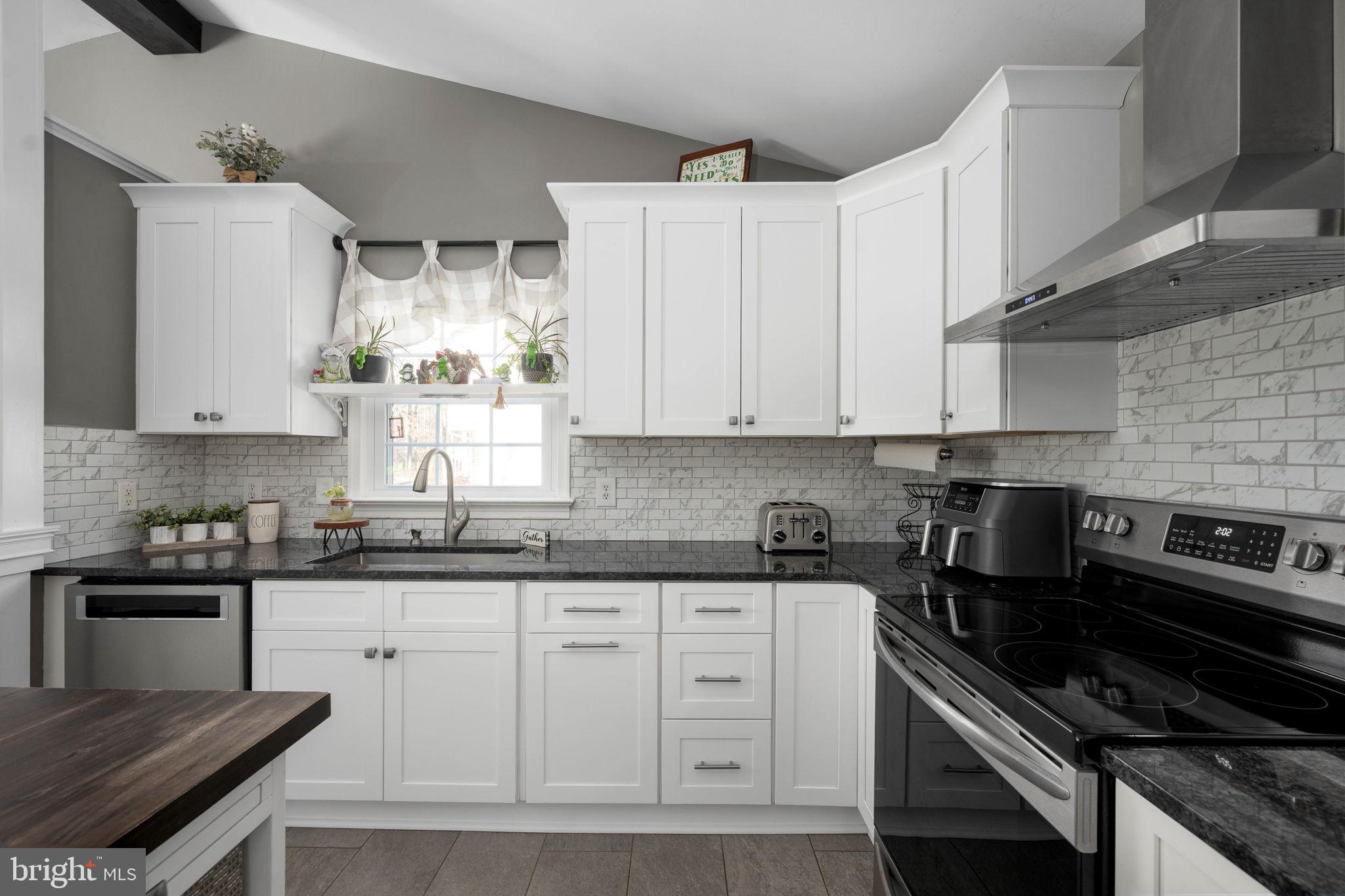 LAKE LAND OR - Residential