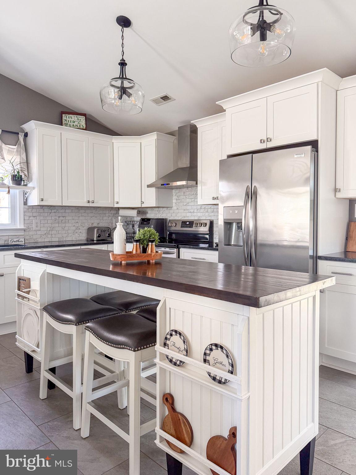 LAKE LAND OR - Residential