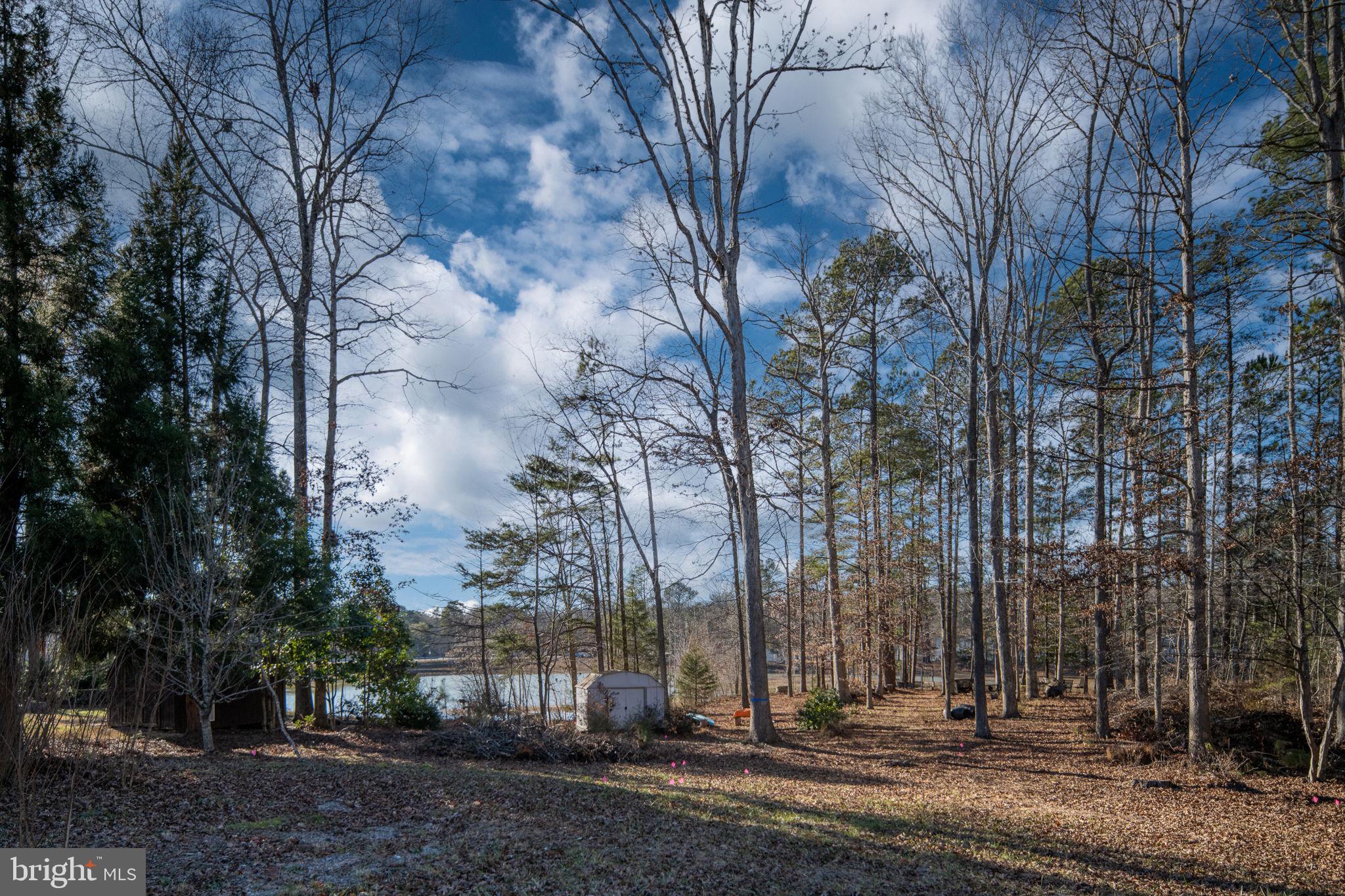 LAKE LAND OR - Residential