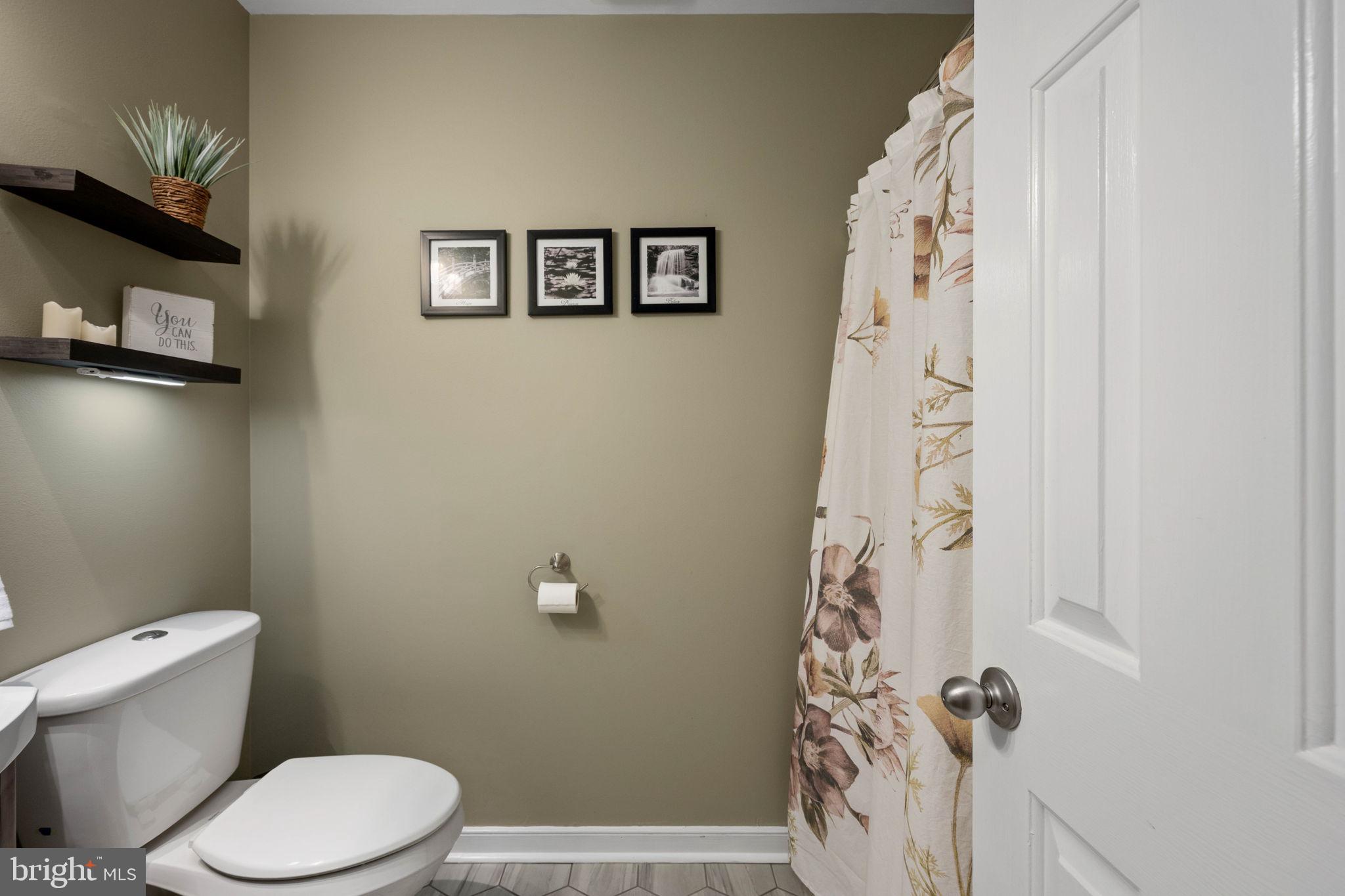 LAKE LAND OR - Residential