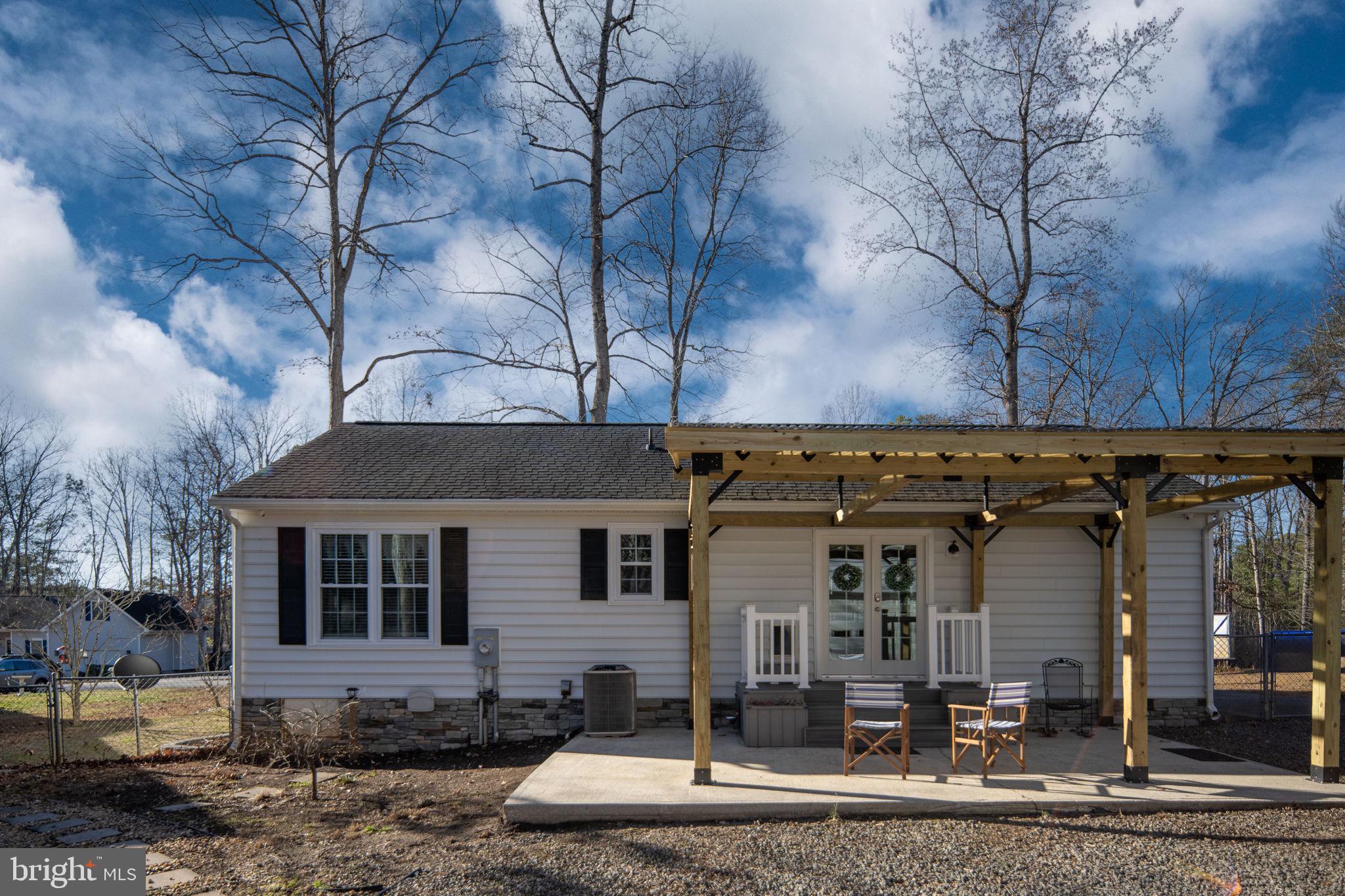 LAKE LAND OR - Residential