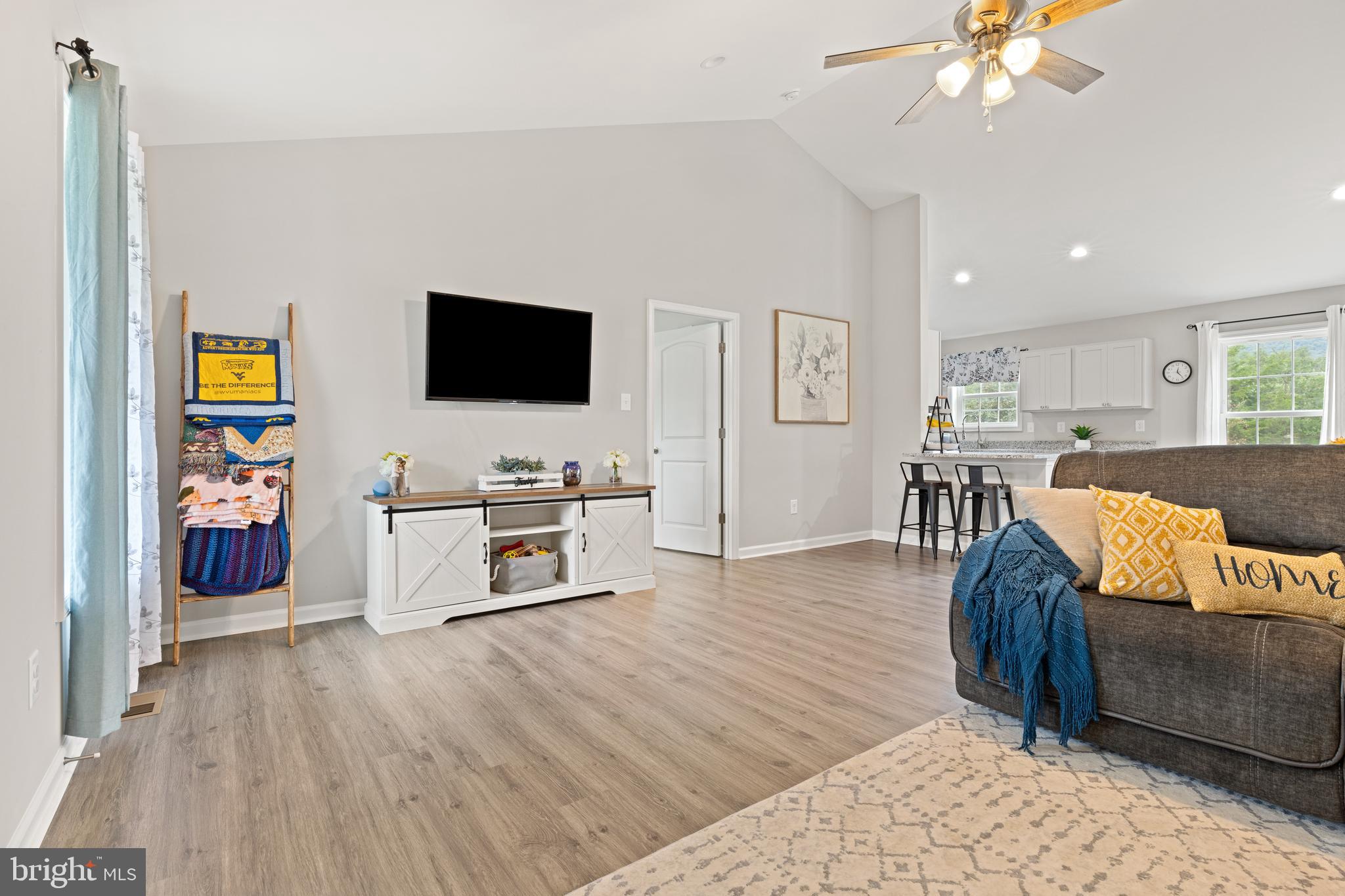 CACAPON SOUTH - Residential