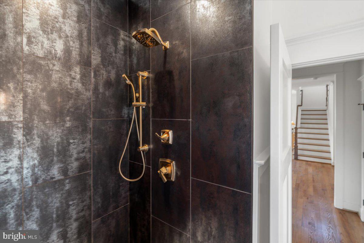 HOLLIN HALL VILLAGE - Residential