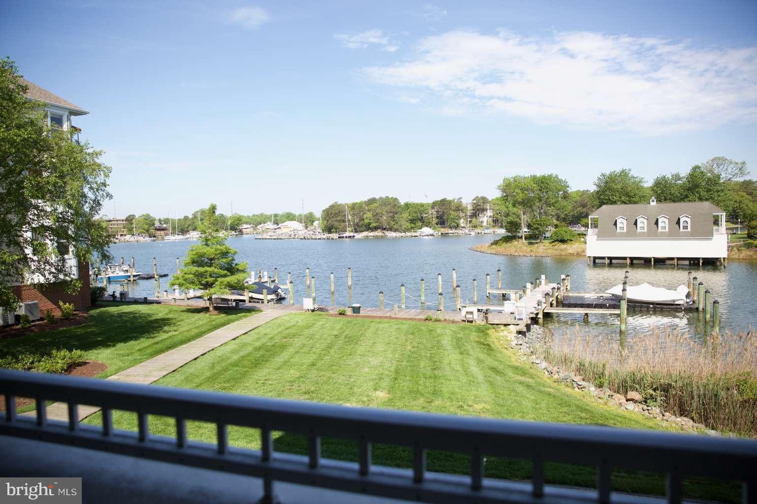 OYSTER BAY CONDOMINIUMS - Residential