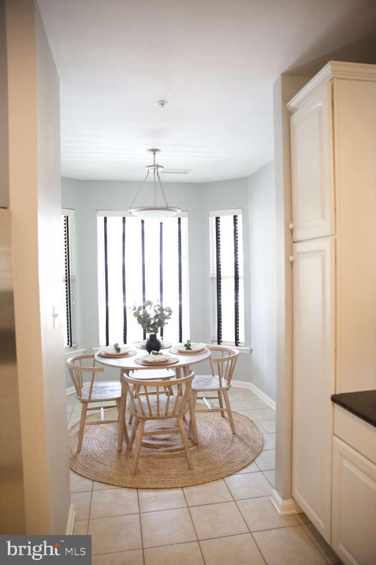 513 OYSTER BAY PLACE