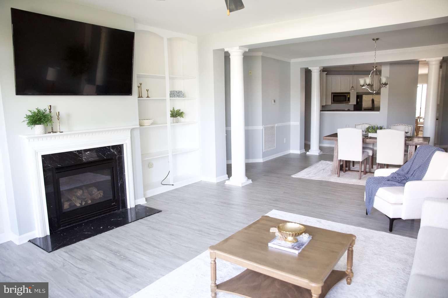 OYSTER BAY CONDOMINIUMS - Residential