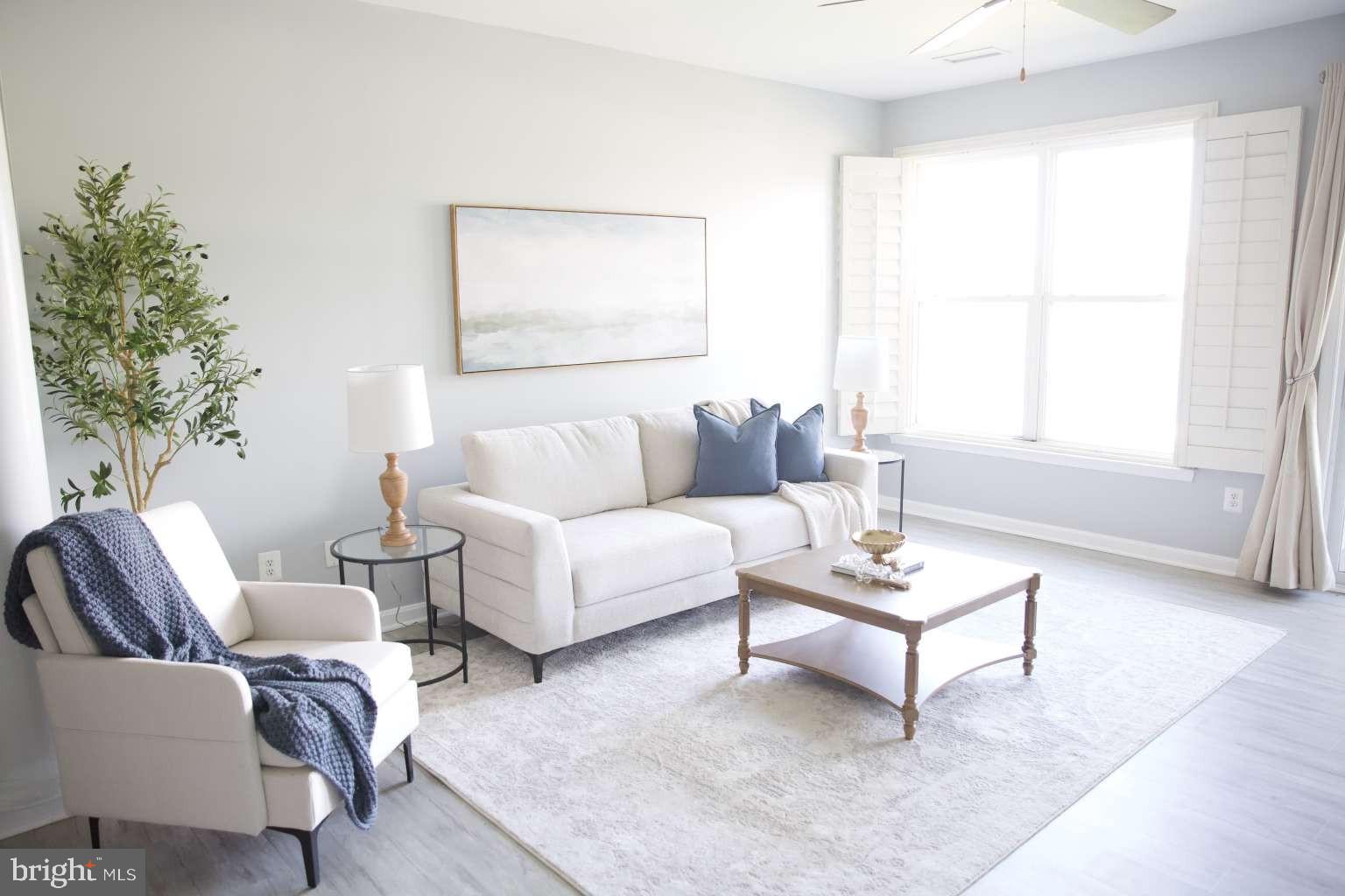 OYSTER BAY CONDOMINIUMS - Residential