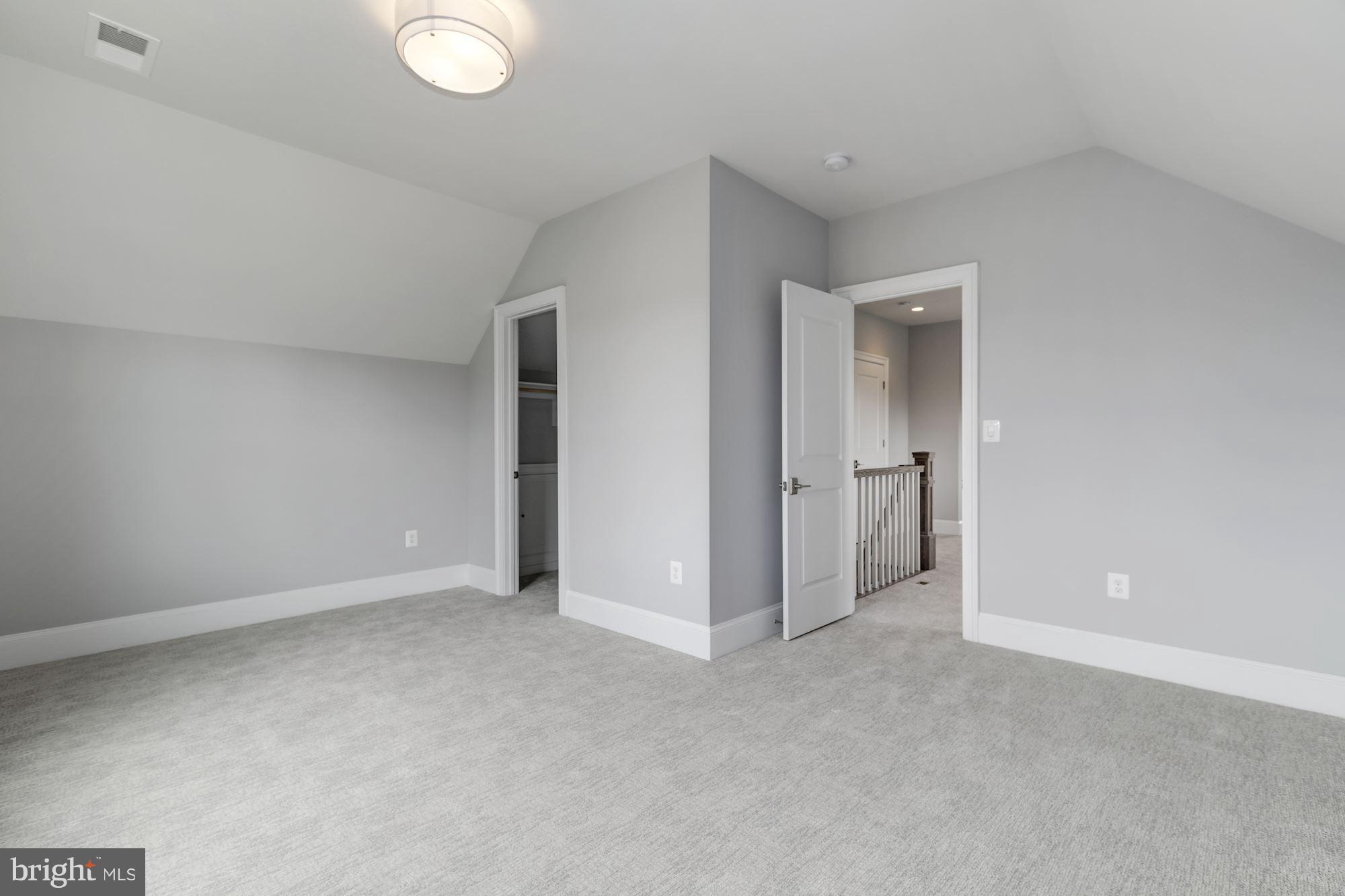 HIGHVIEW PARK - Residential