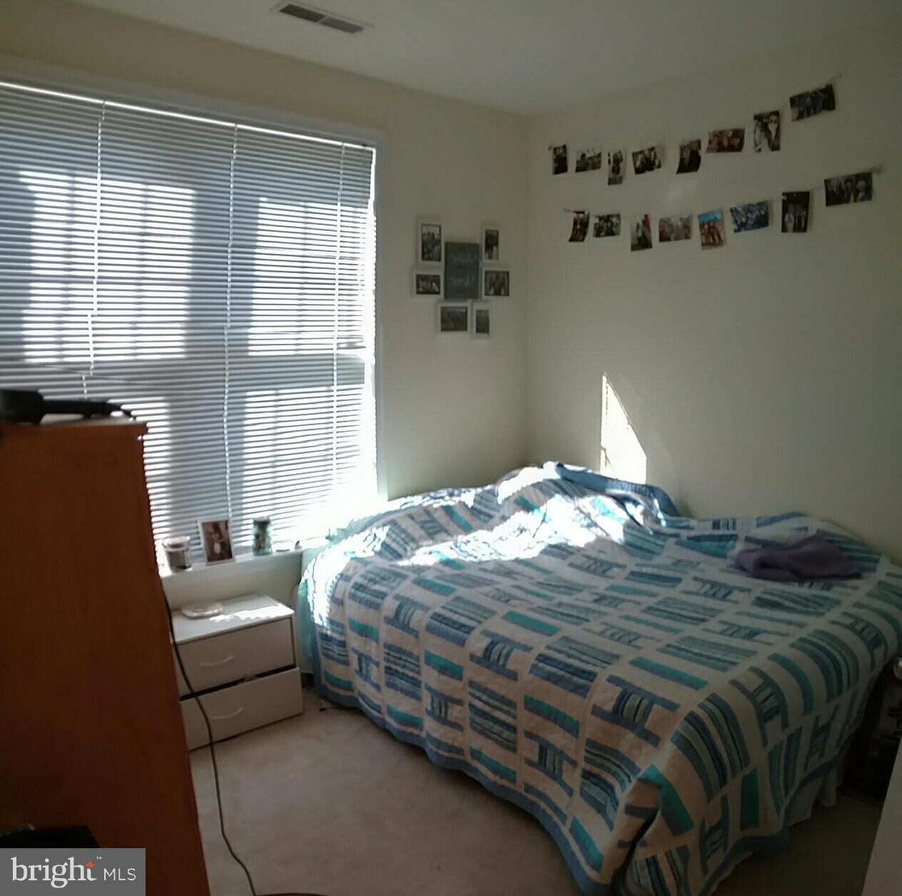 CAMDEN CROSSING - Residential Lease