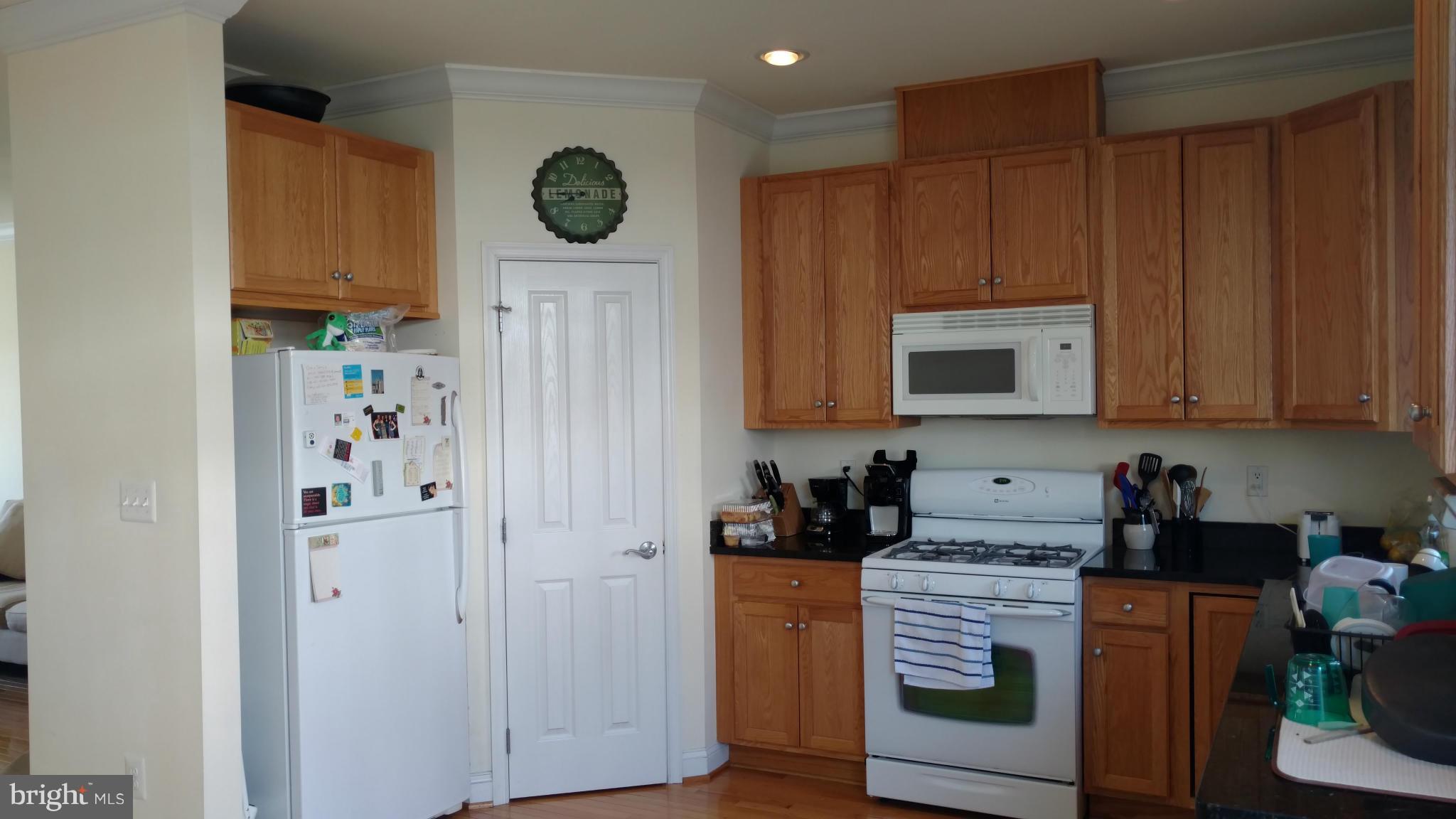 CAMDEN CROSSING - Residential Lease