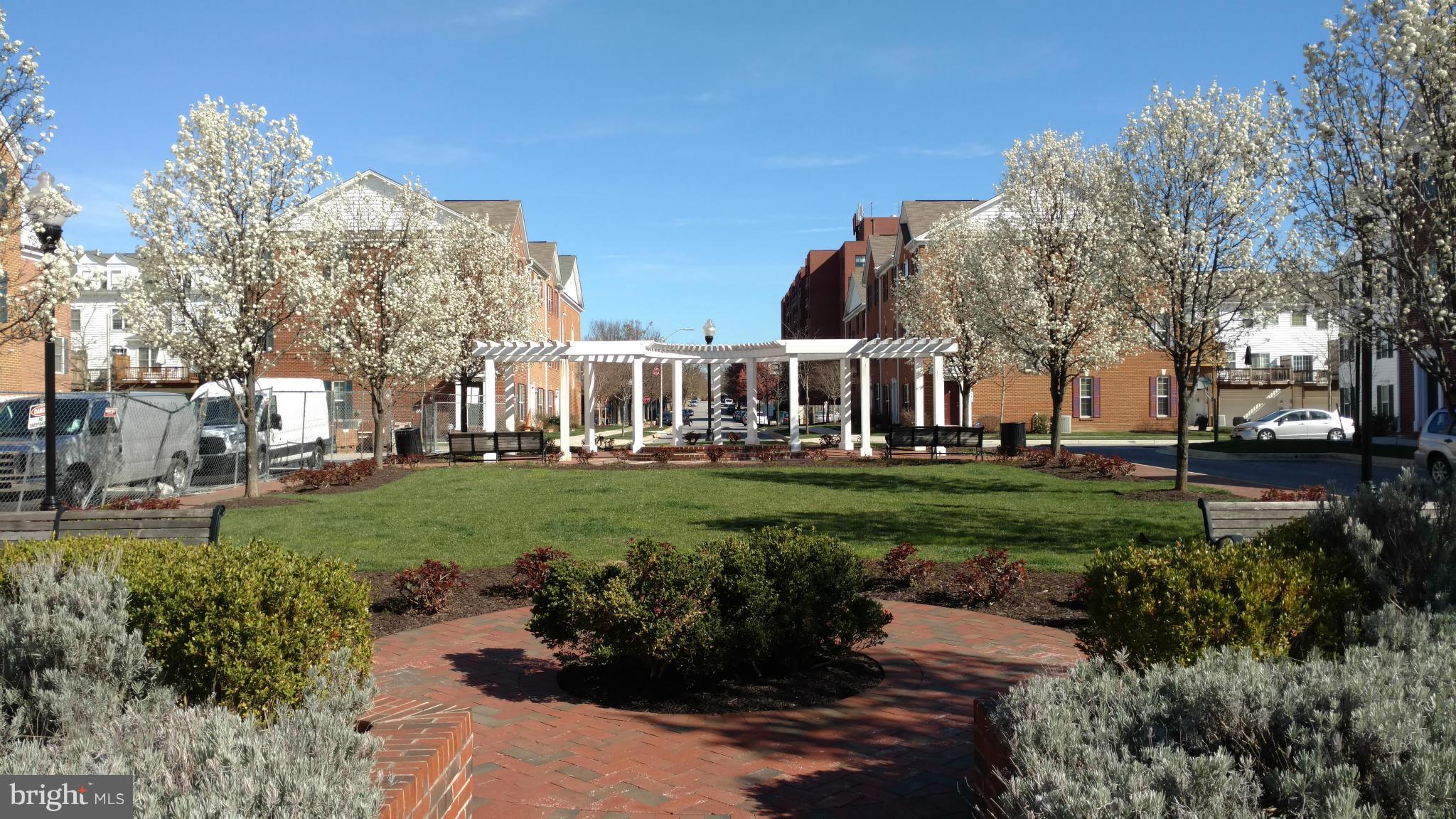 CAMDEN CROSSING - Residential Lease