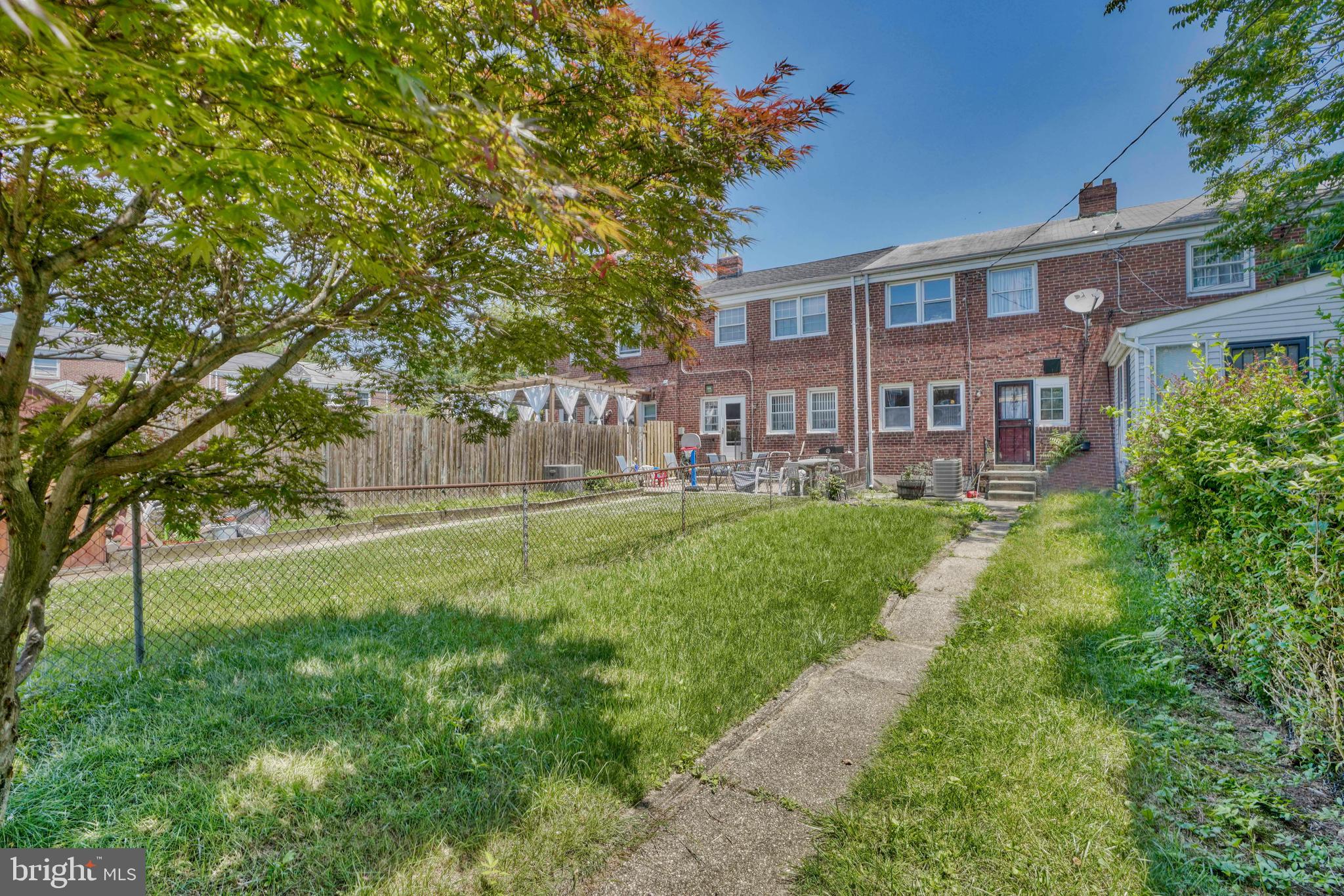 RAMBLEWOOD - Residential