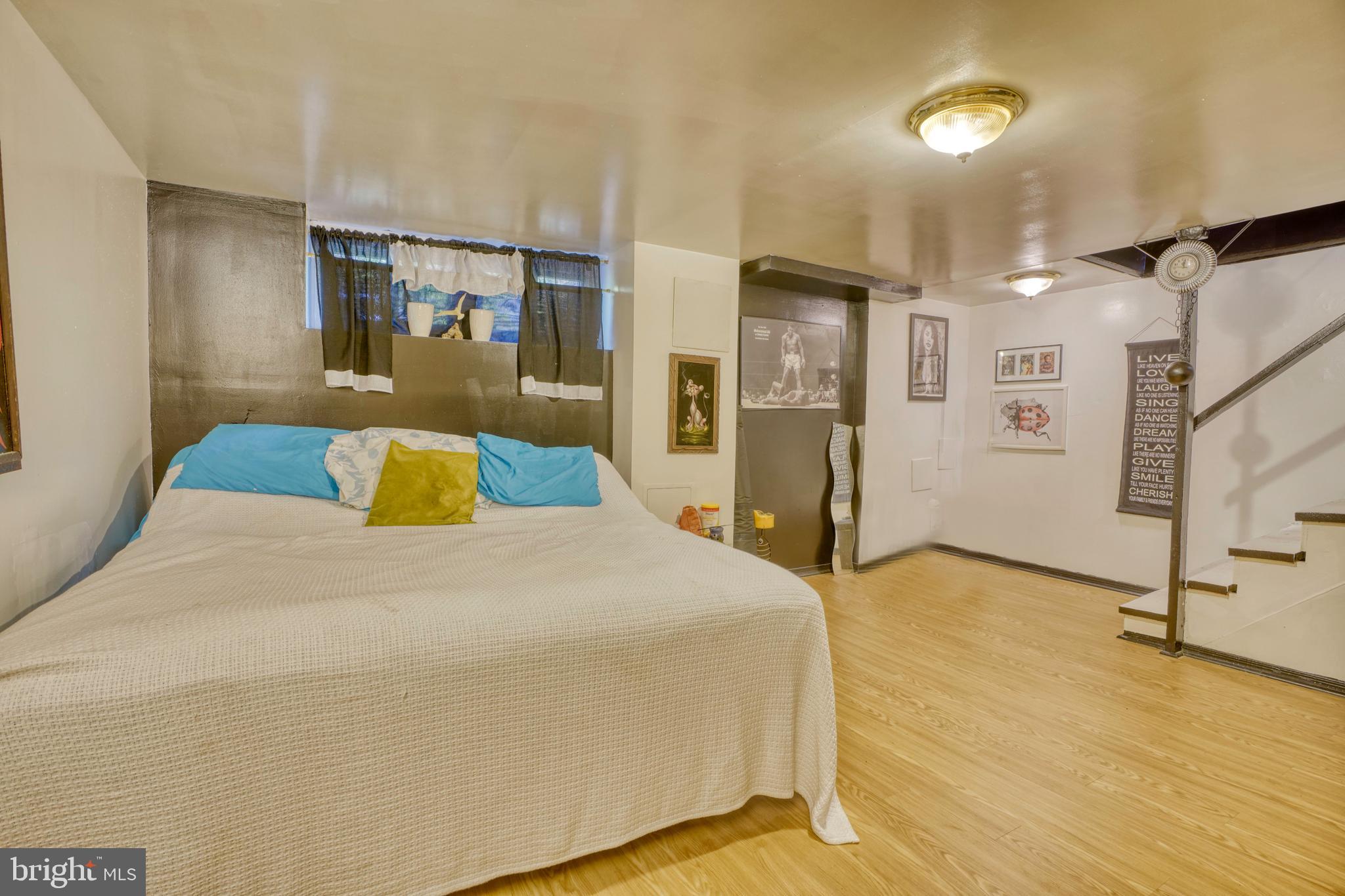 RAMBLEWOOD - Residential