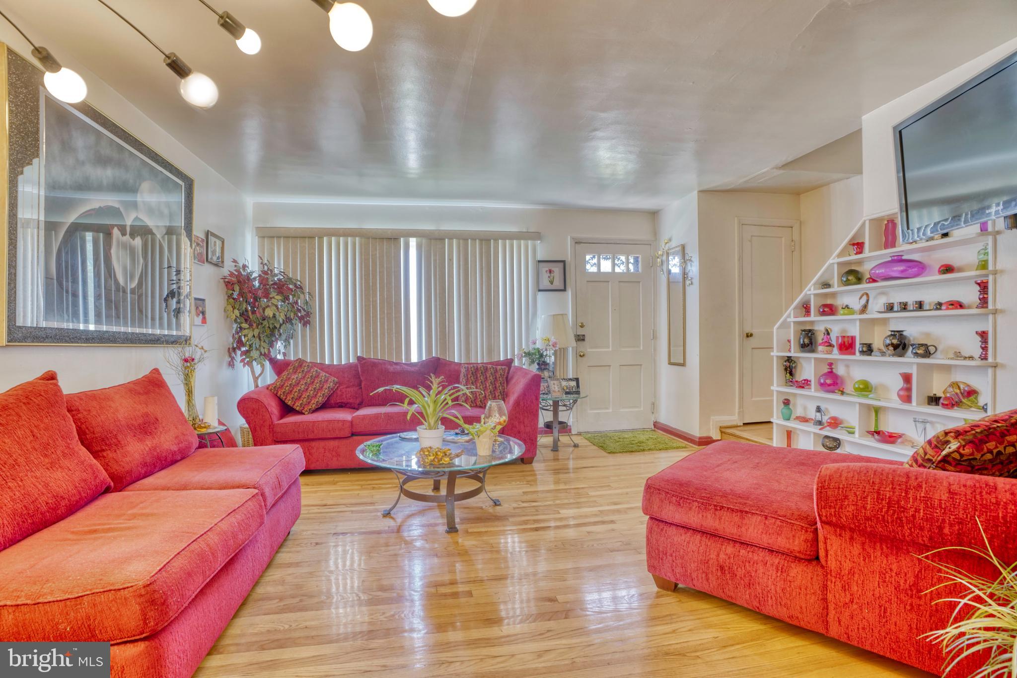 RAMBLEWOOD - Residential