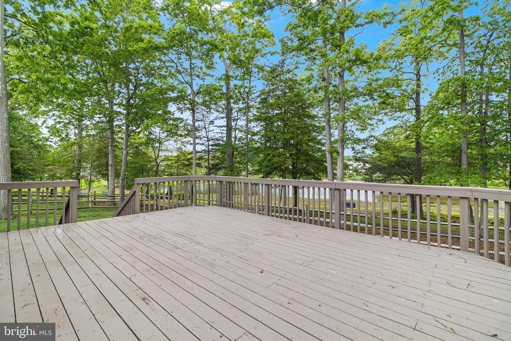 DORCHESTER - ST. CHARLES - Residential Lease