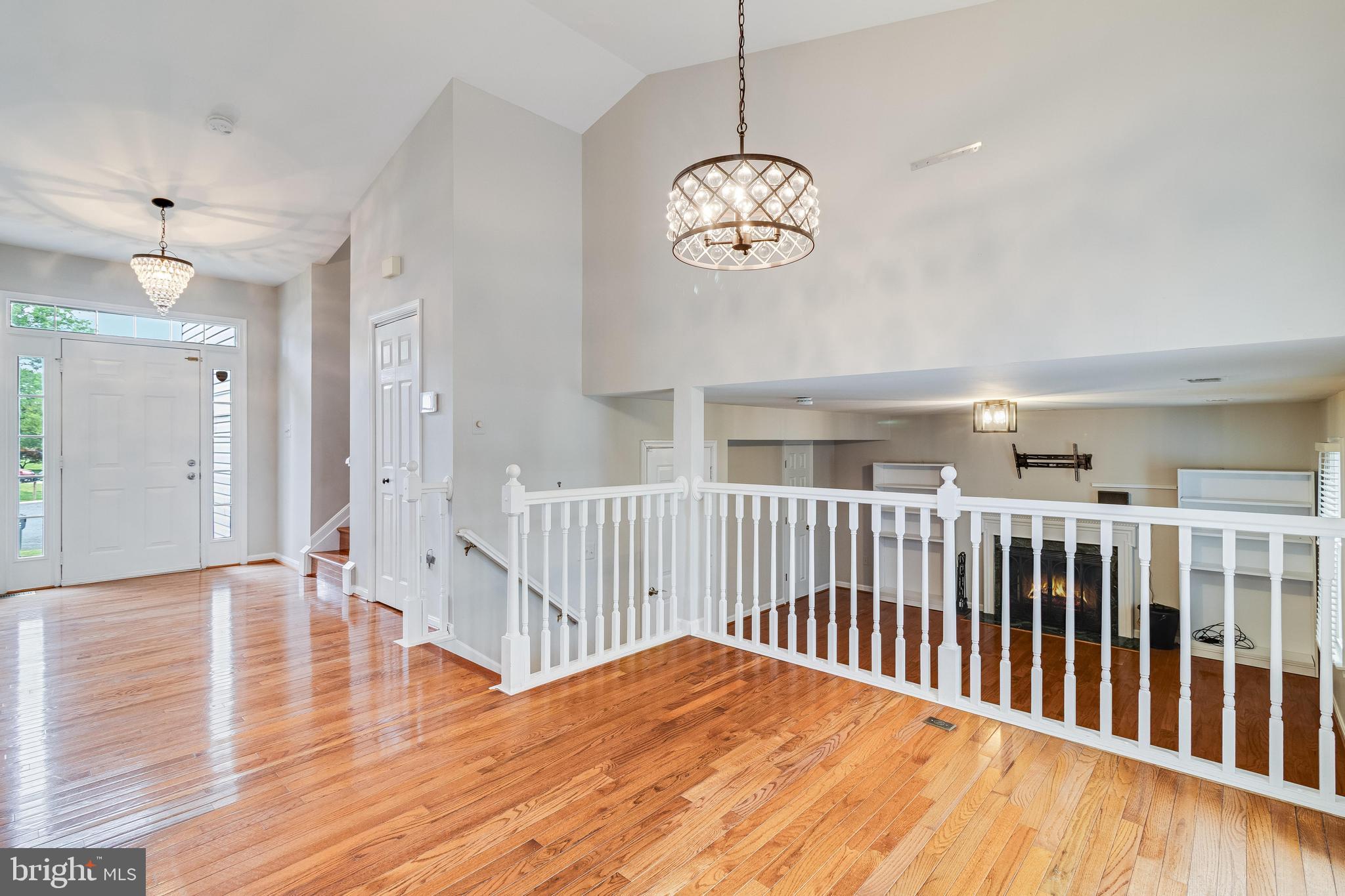 DORCHESTER - ST. CHARLES - Residential Lease