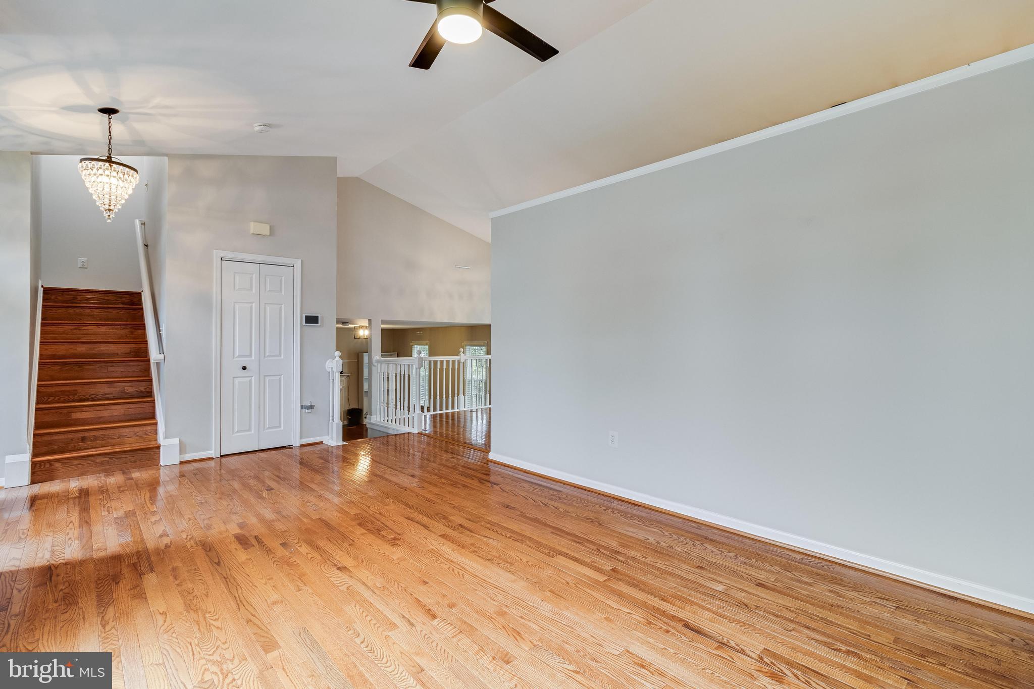 DORCHESTER - ST. CHARLES - Residential Lease