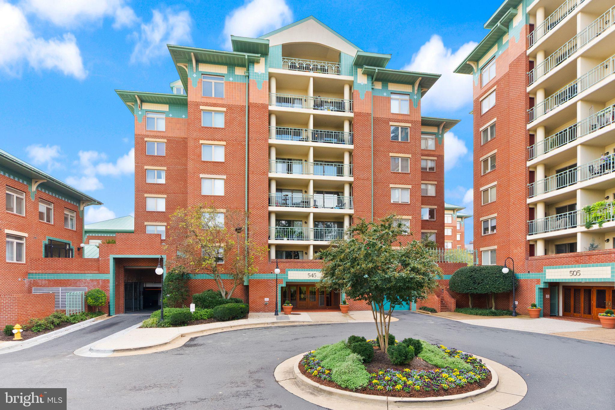 545 BRADDOCK ROAD E 204
