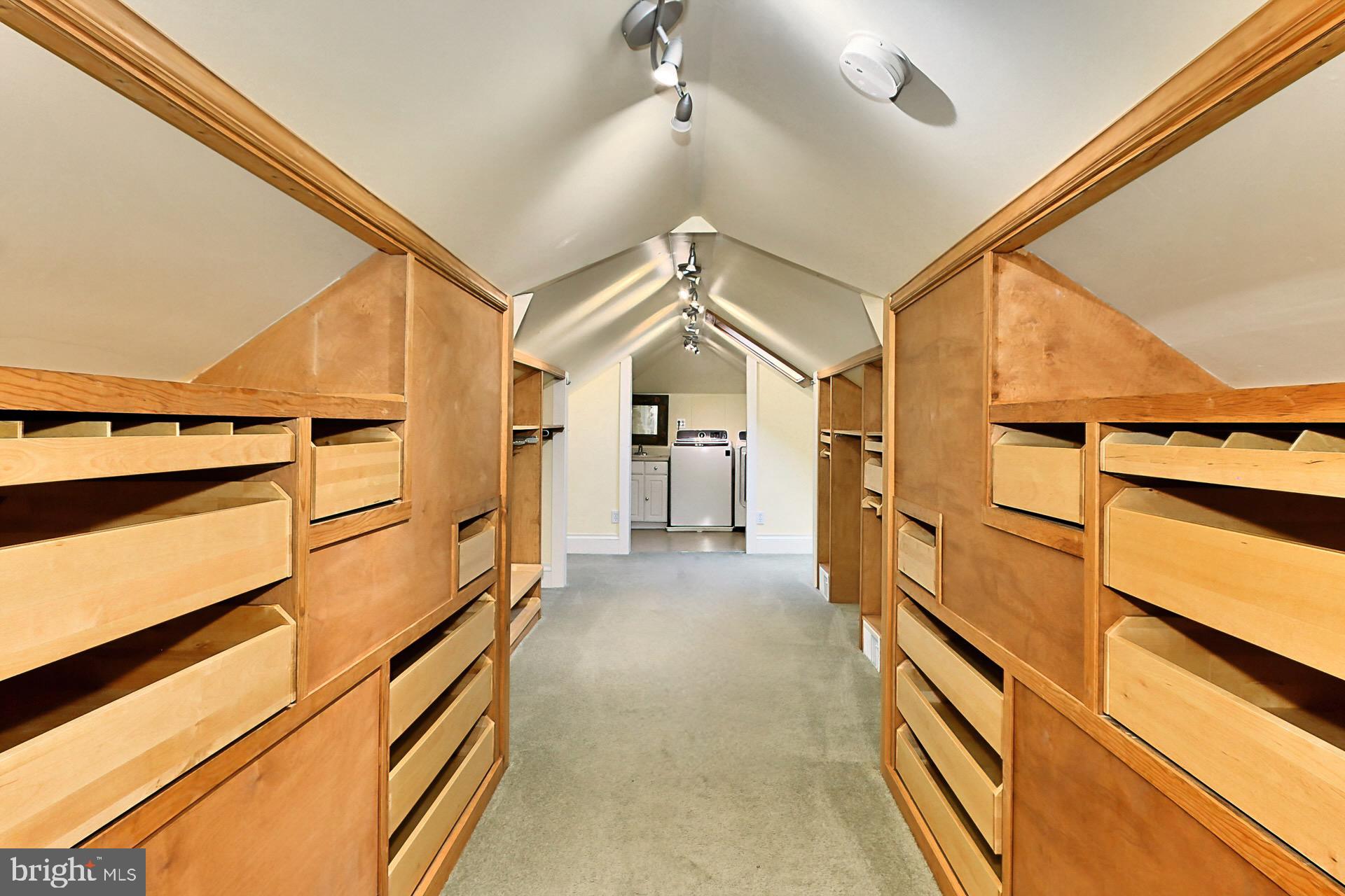 CHERRYDALE - Residential