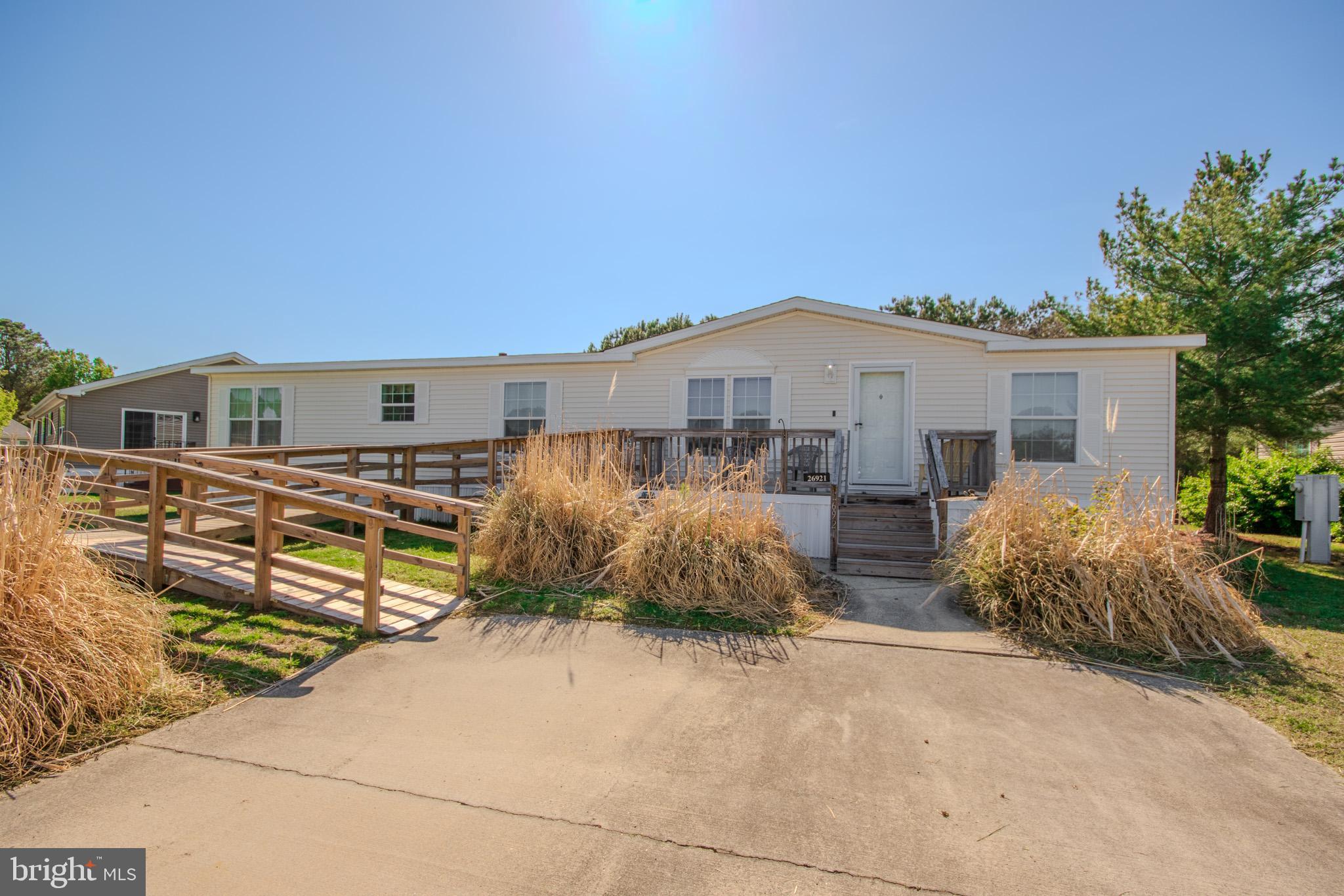 HEBRON WOODS - Residential