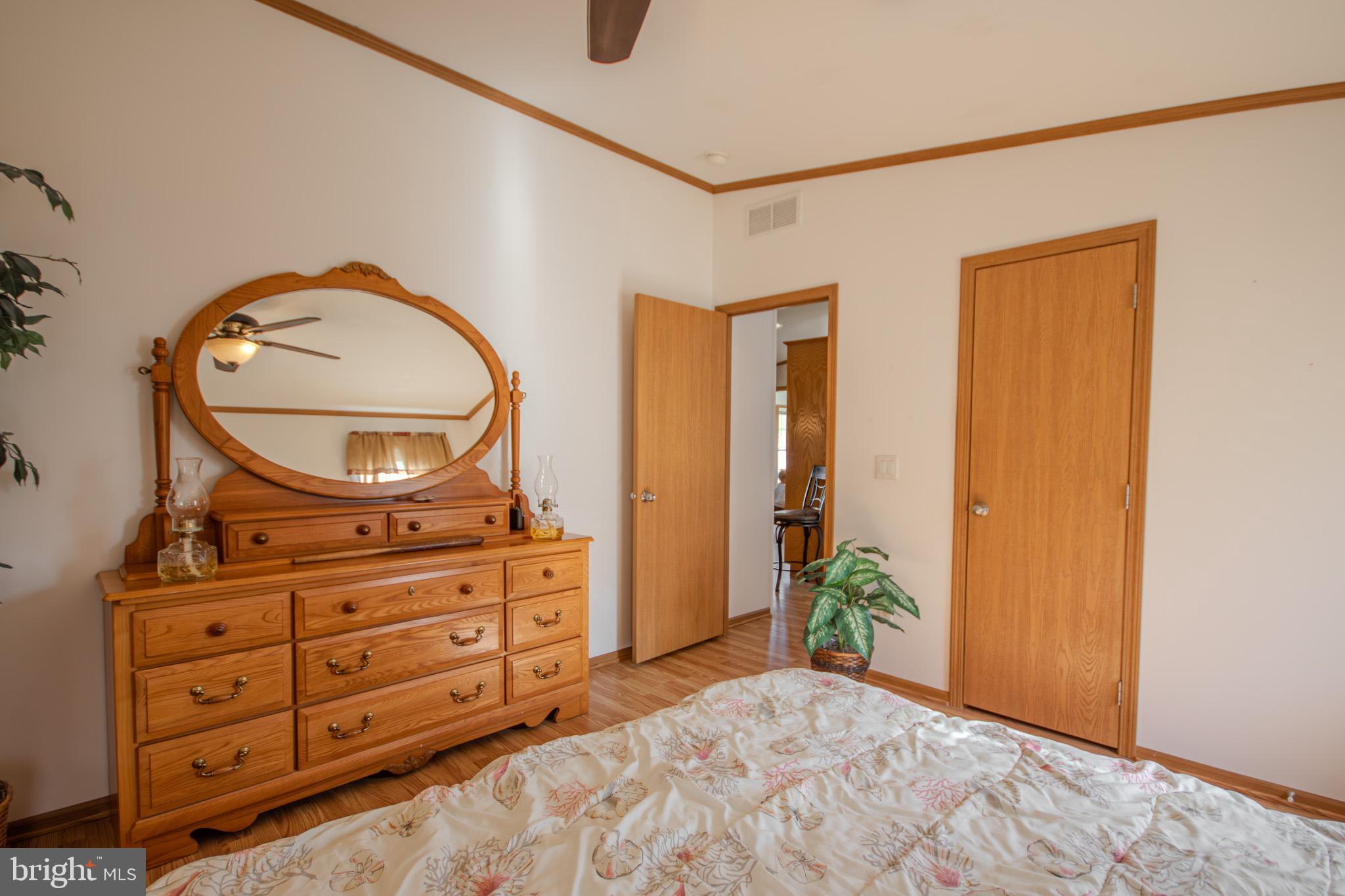 HEBRON WOODS - Residential