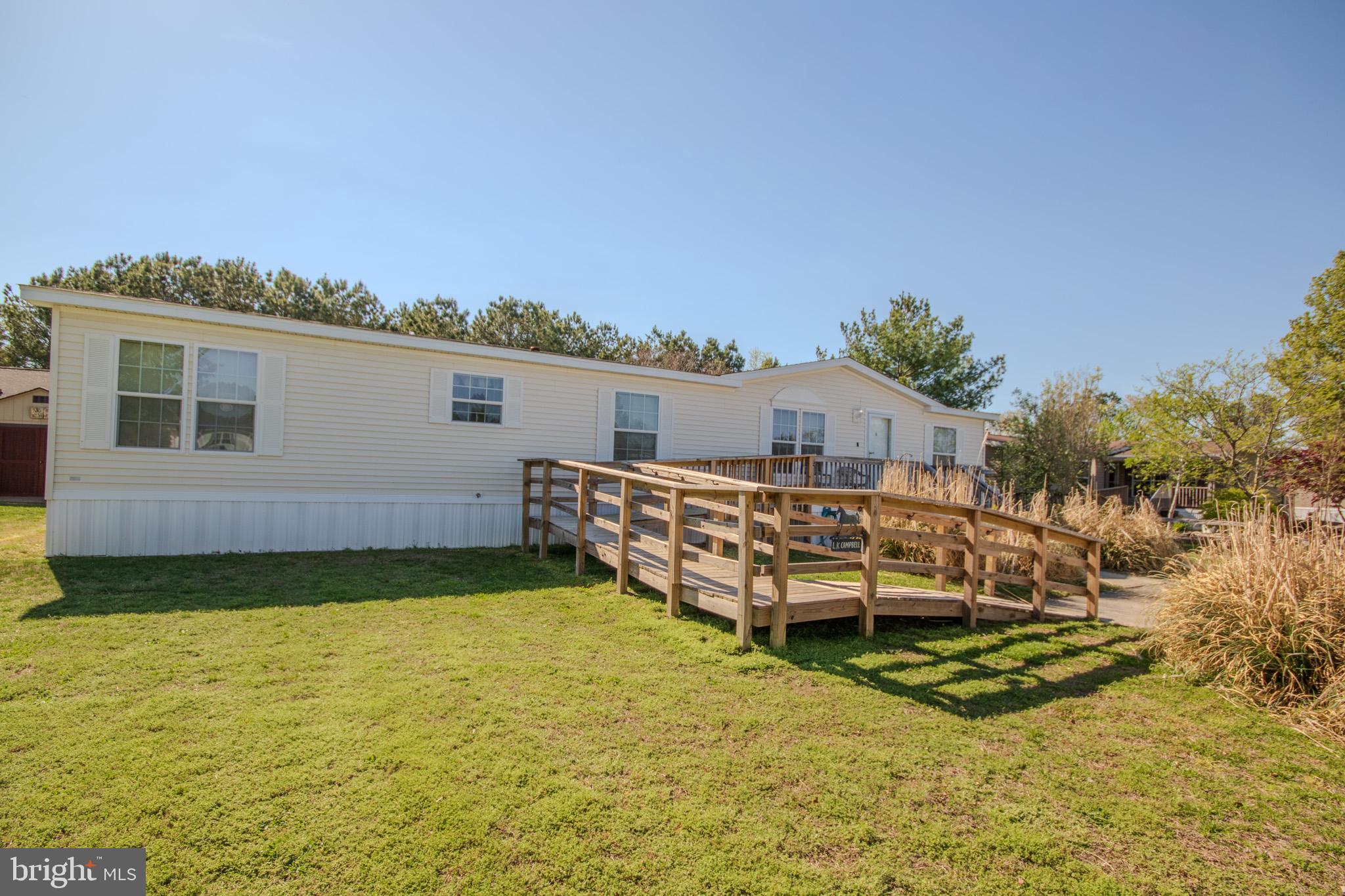 HEBRON WOODS - Residential