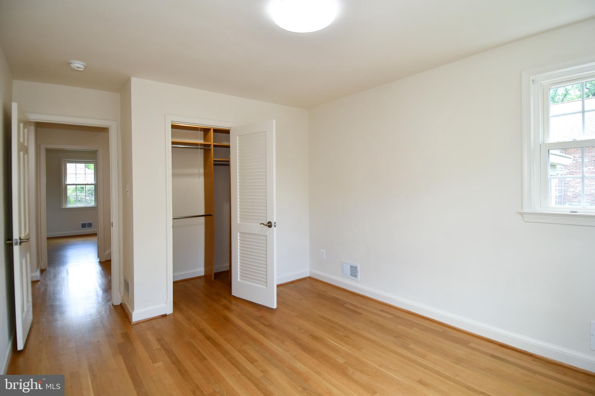 KENWOOD PARK - Residential
