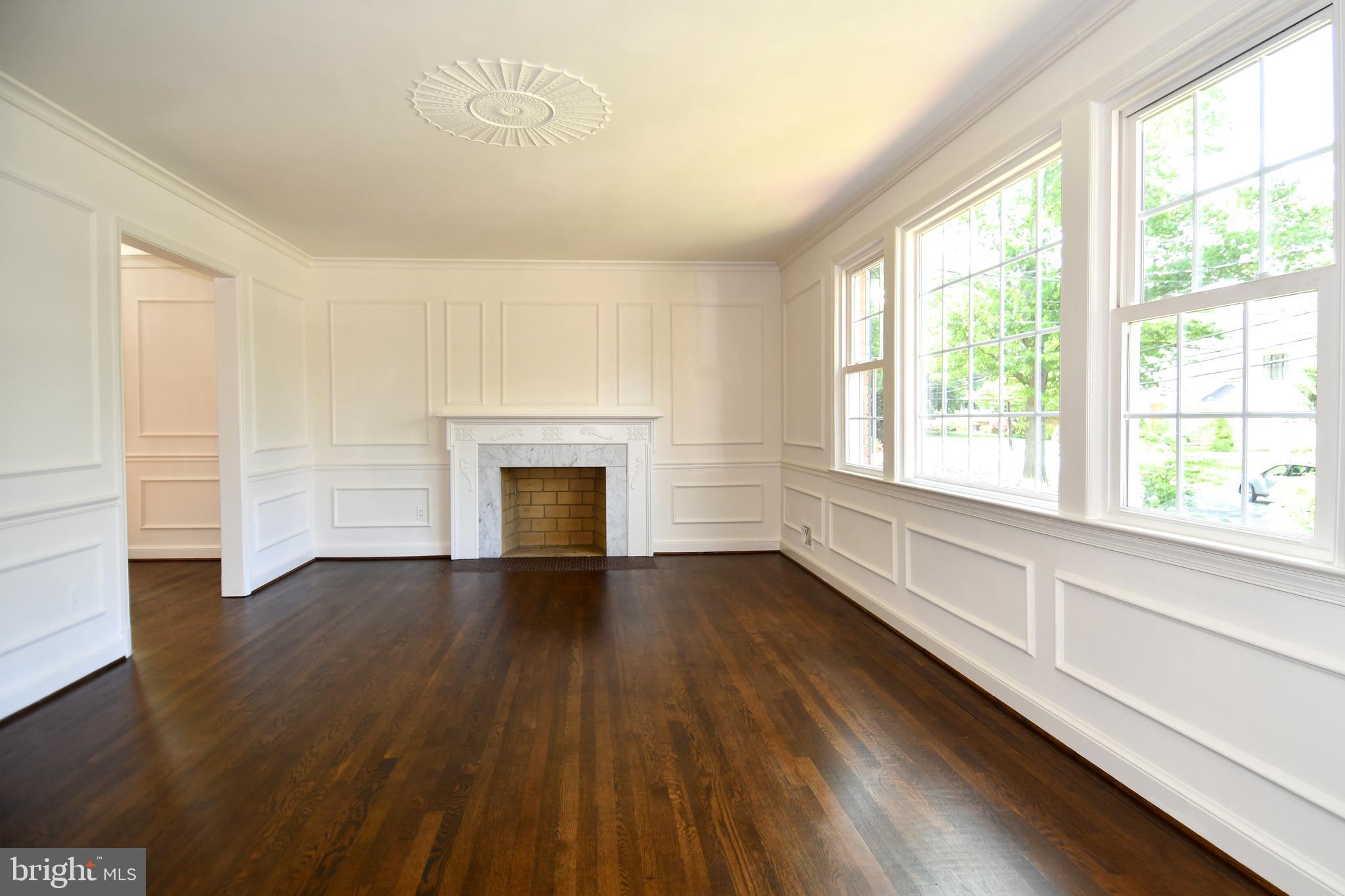KENWOOD PARK - Residential
