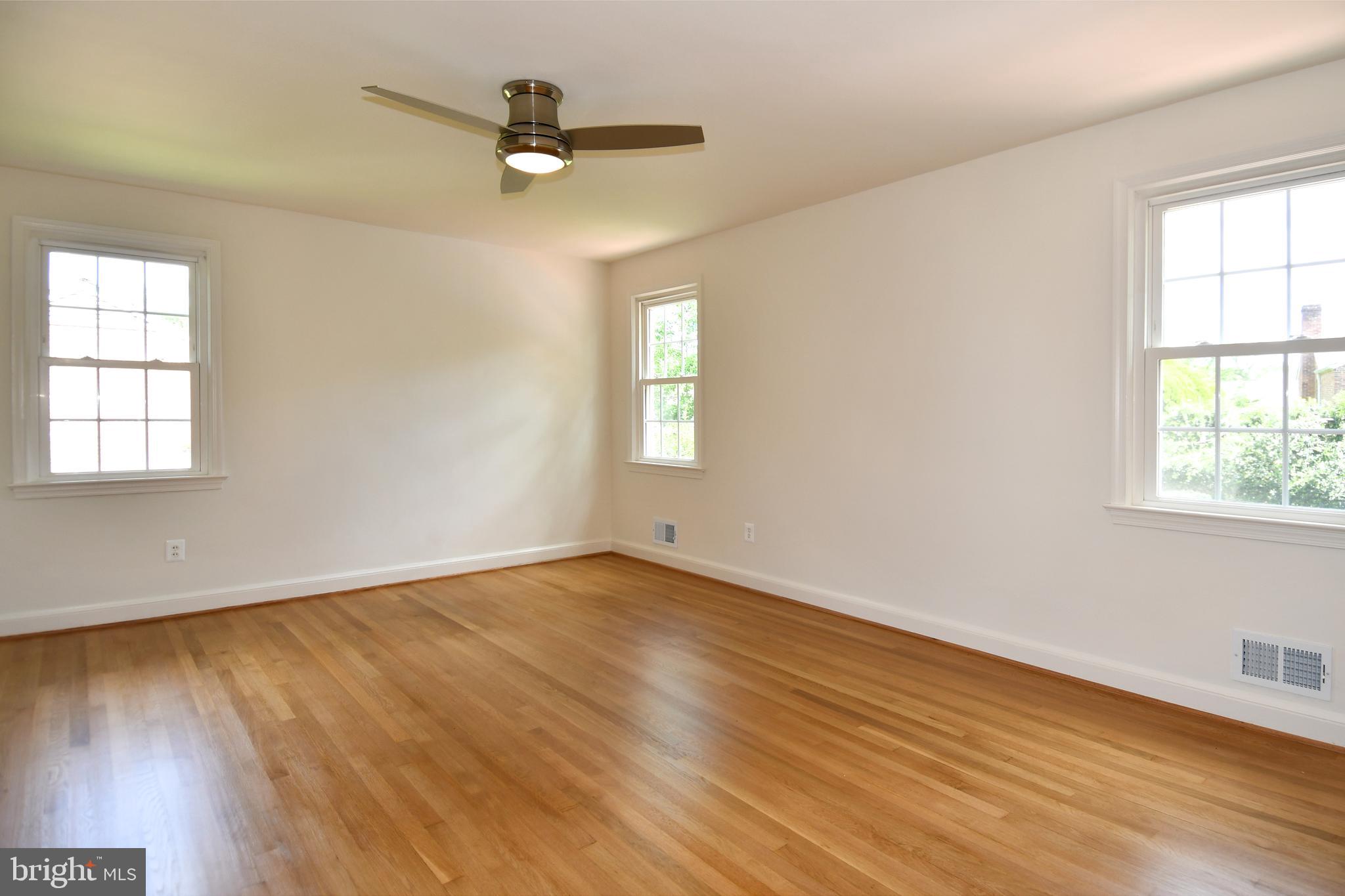 KENWOOD PARK - Residential