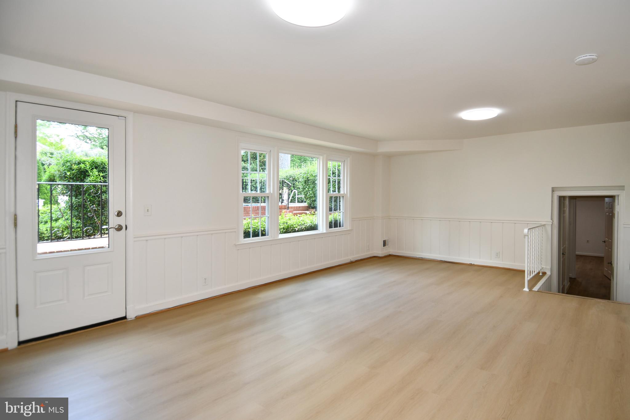KENWOOD PARK - Residential