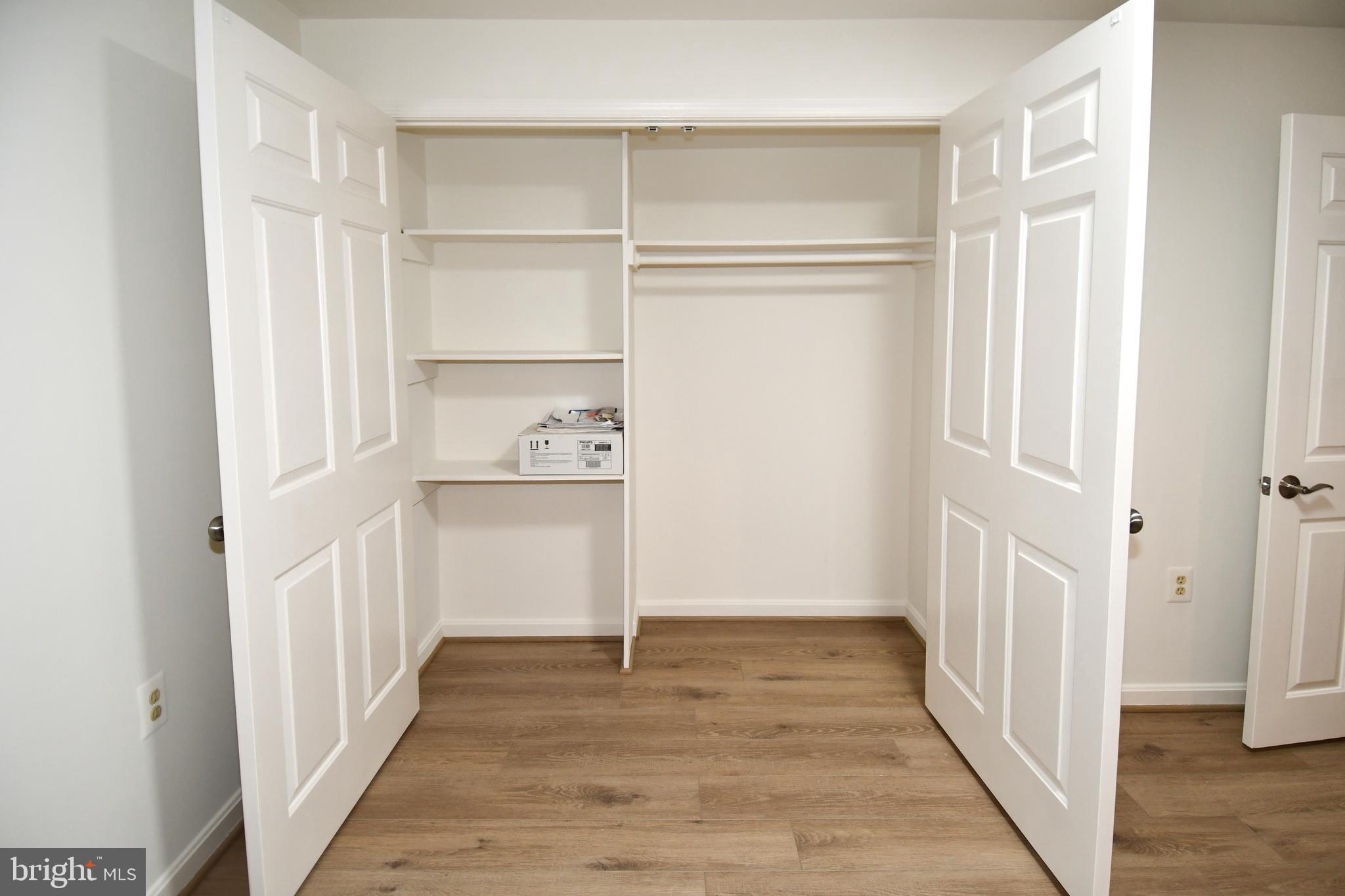 KENWOOD PARK - Residential