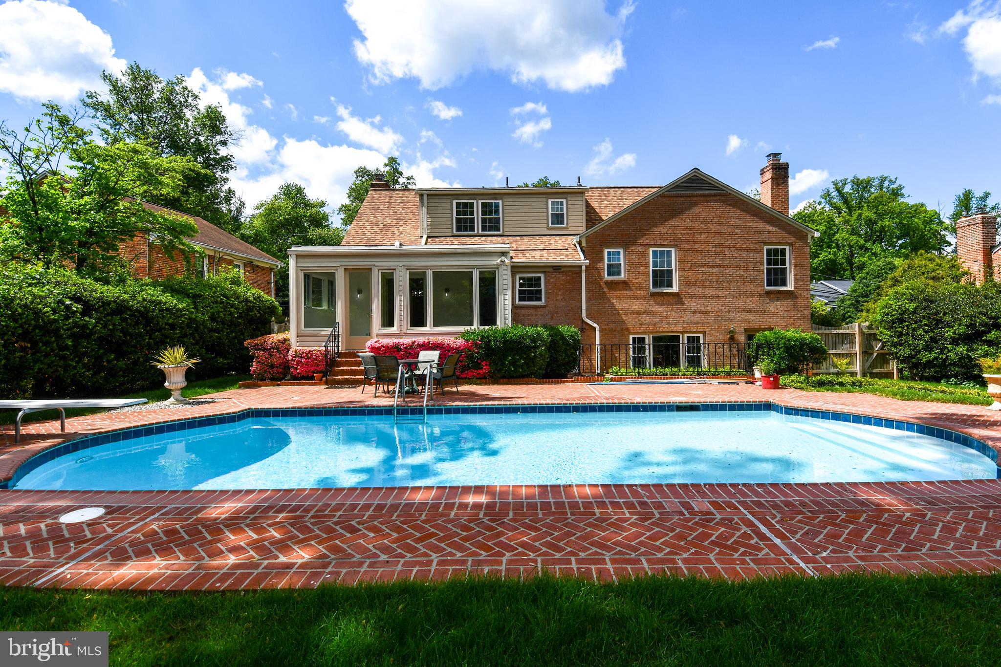 KENWOOD PARK - Residential