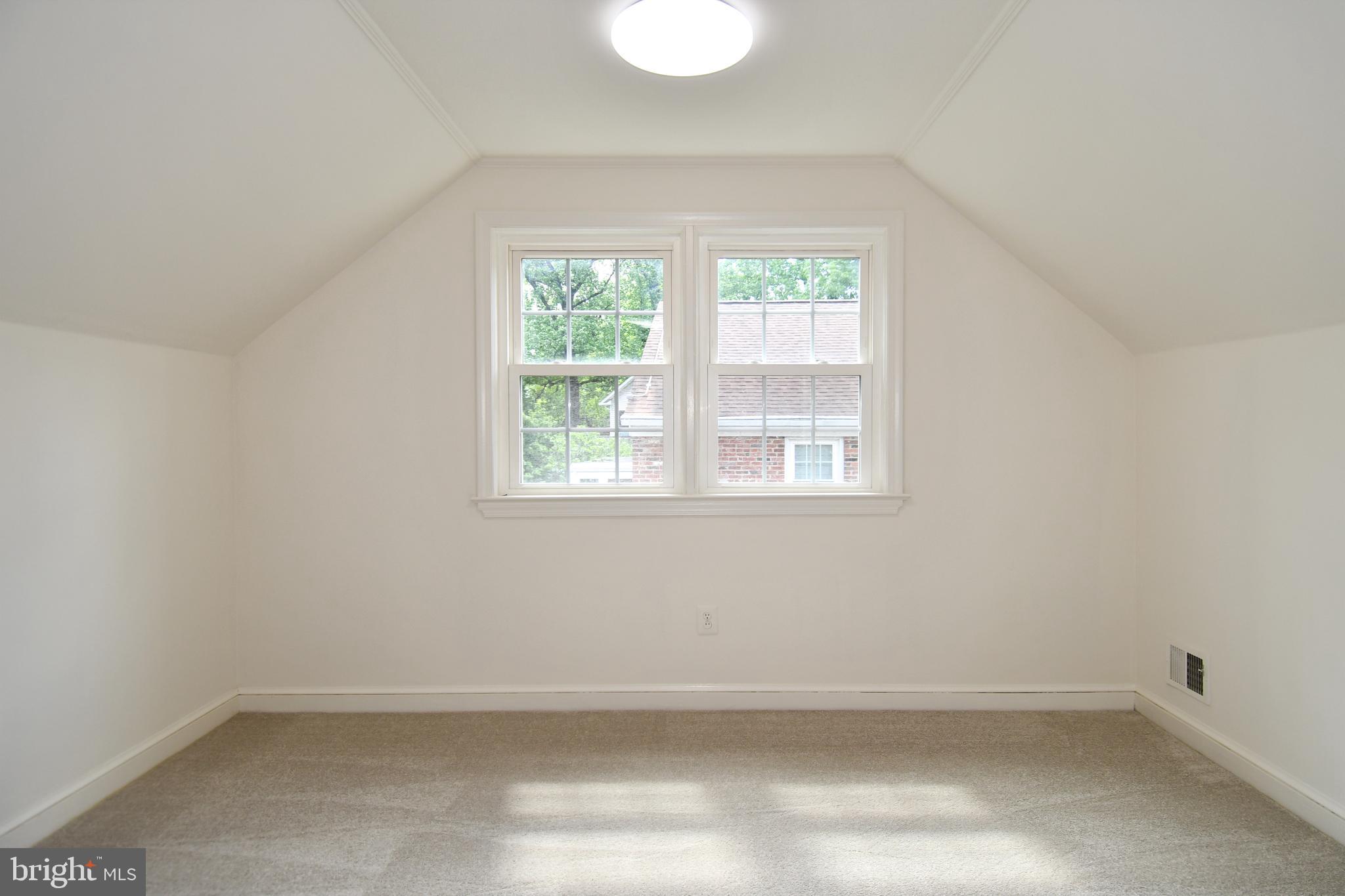 KENWOOD PARK - Residential