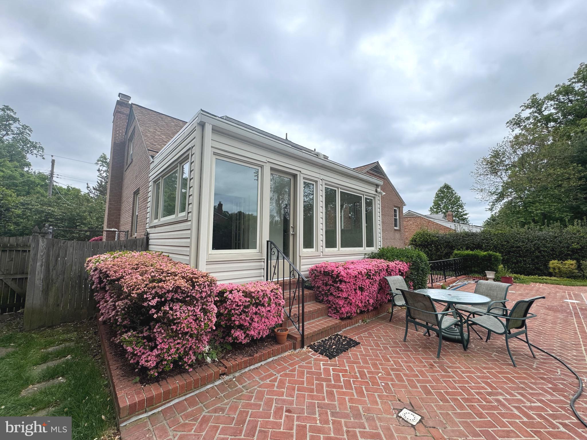 KENWOOD PARK - Residential