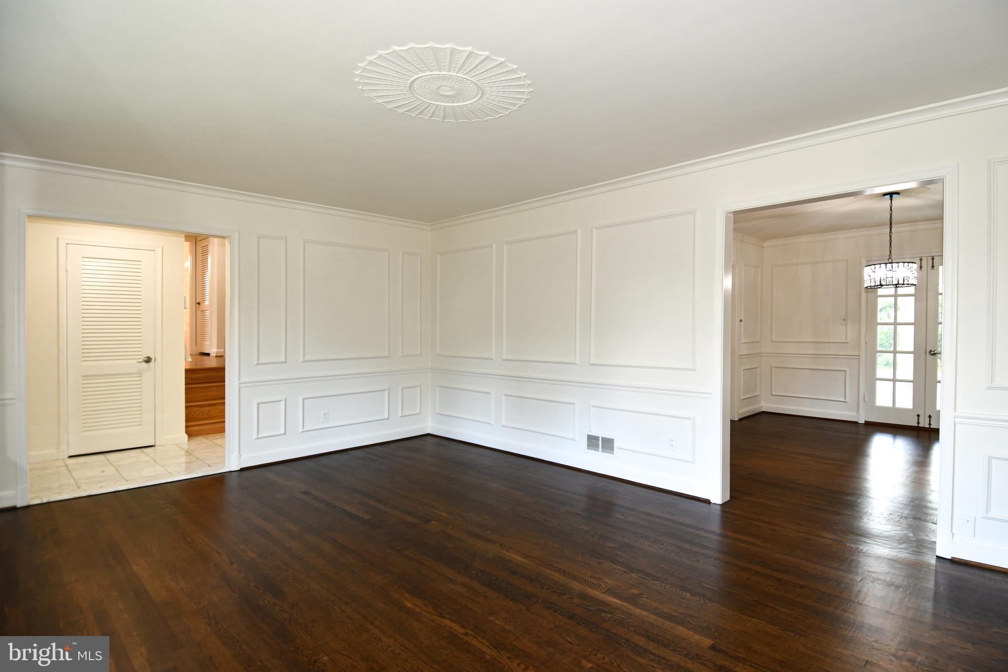 KENWOOD PARK - Residential
