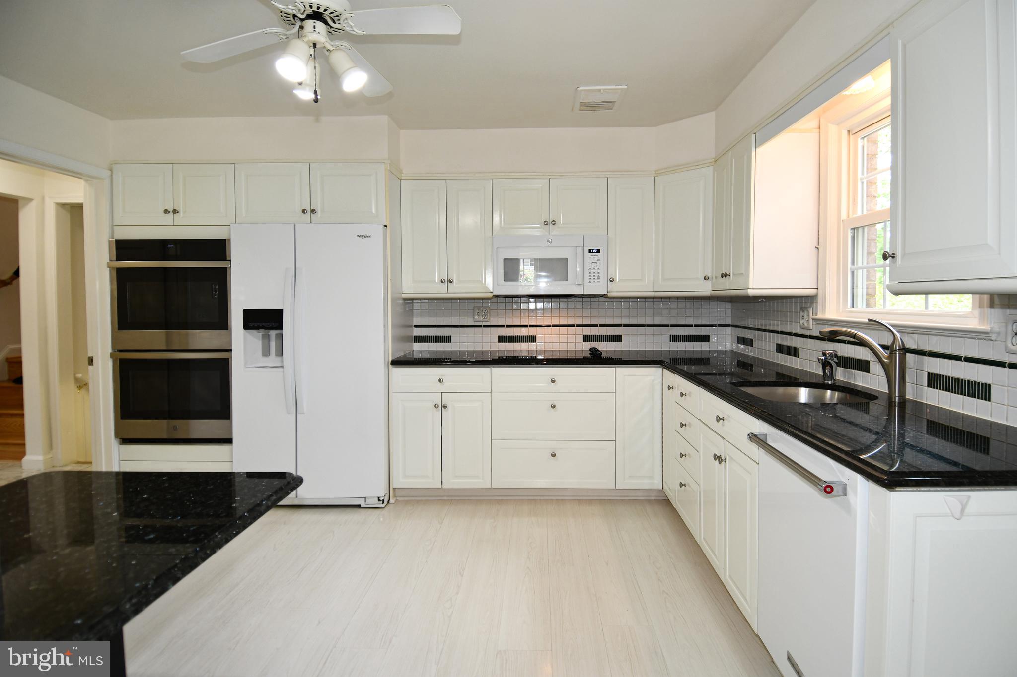 KENWOOD PARK - Residential