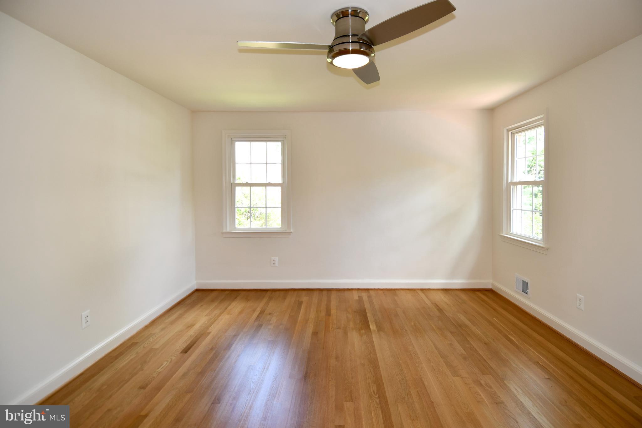 KENWOOD PARK - Residential