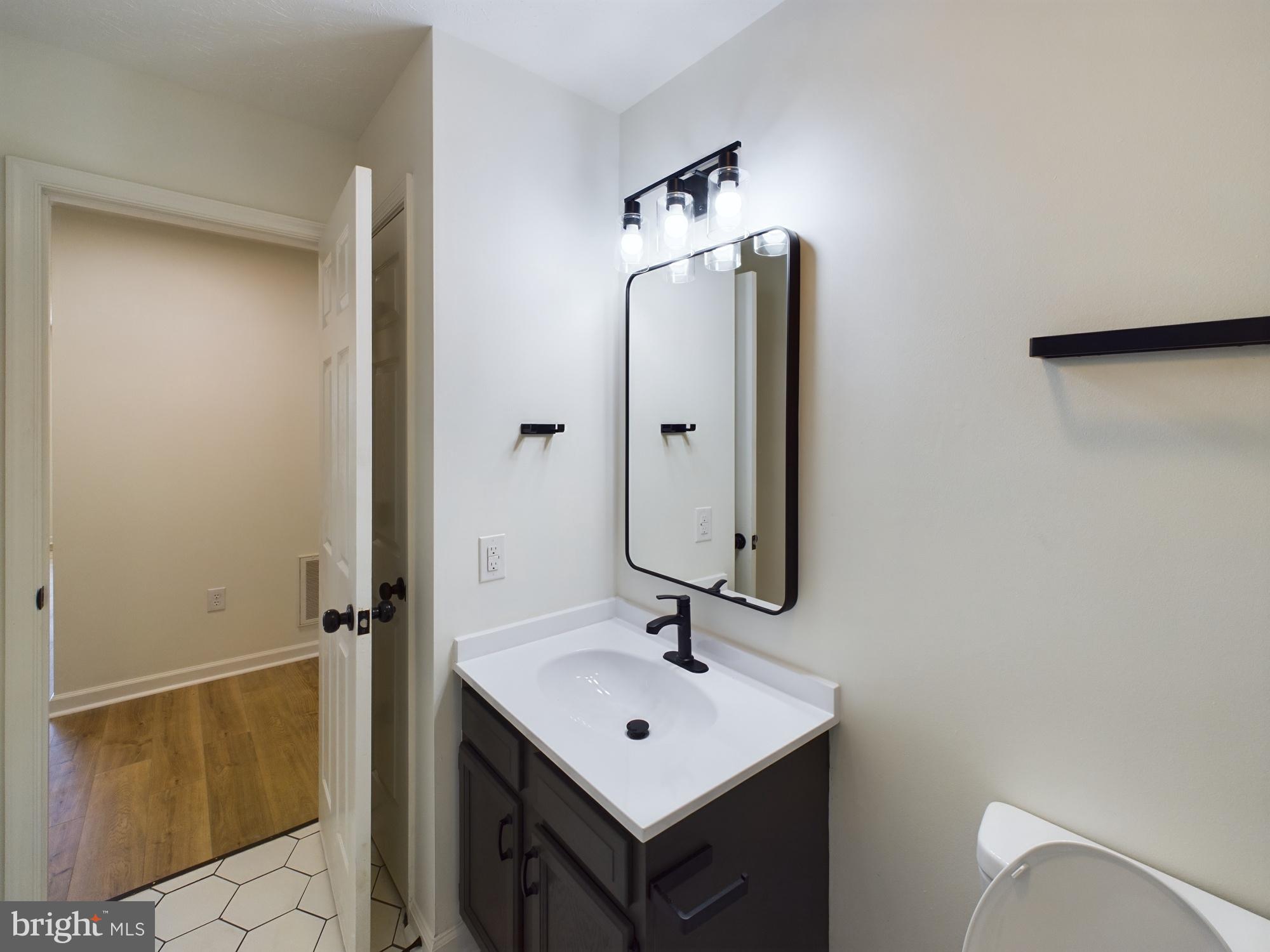 TABLER STATION MANOR - Residential