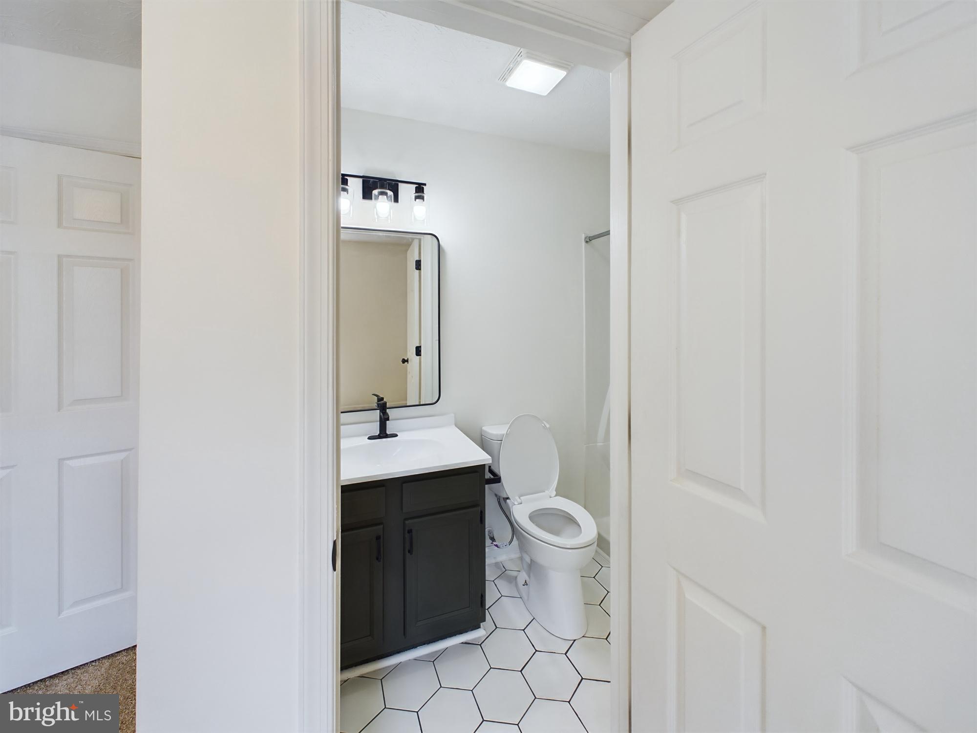 TABLER STATION MANOR - Residential