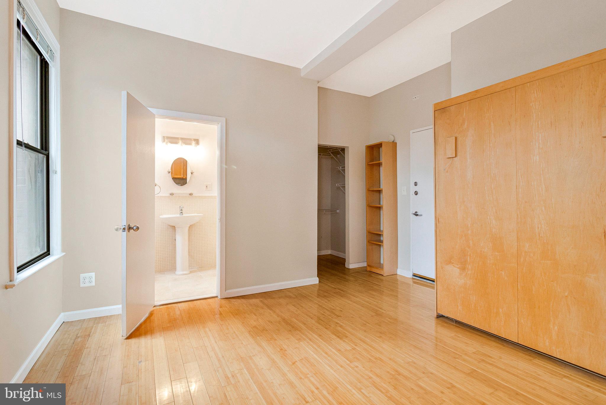1822 NW 15TH STREET 15TH NW 202