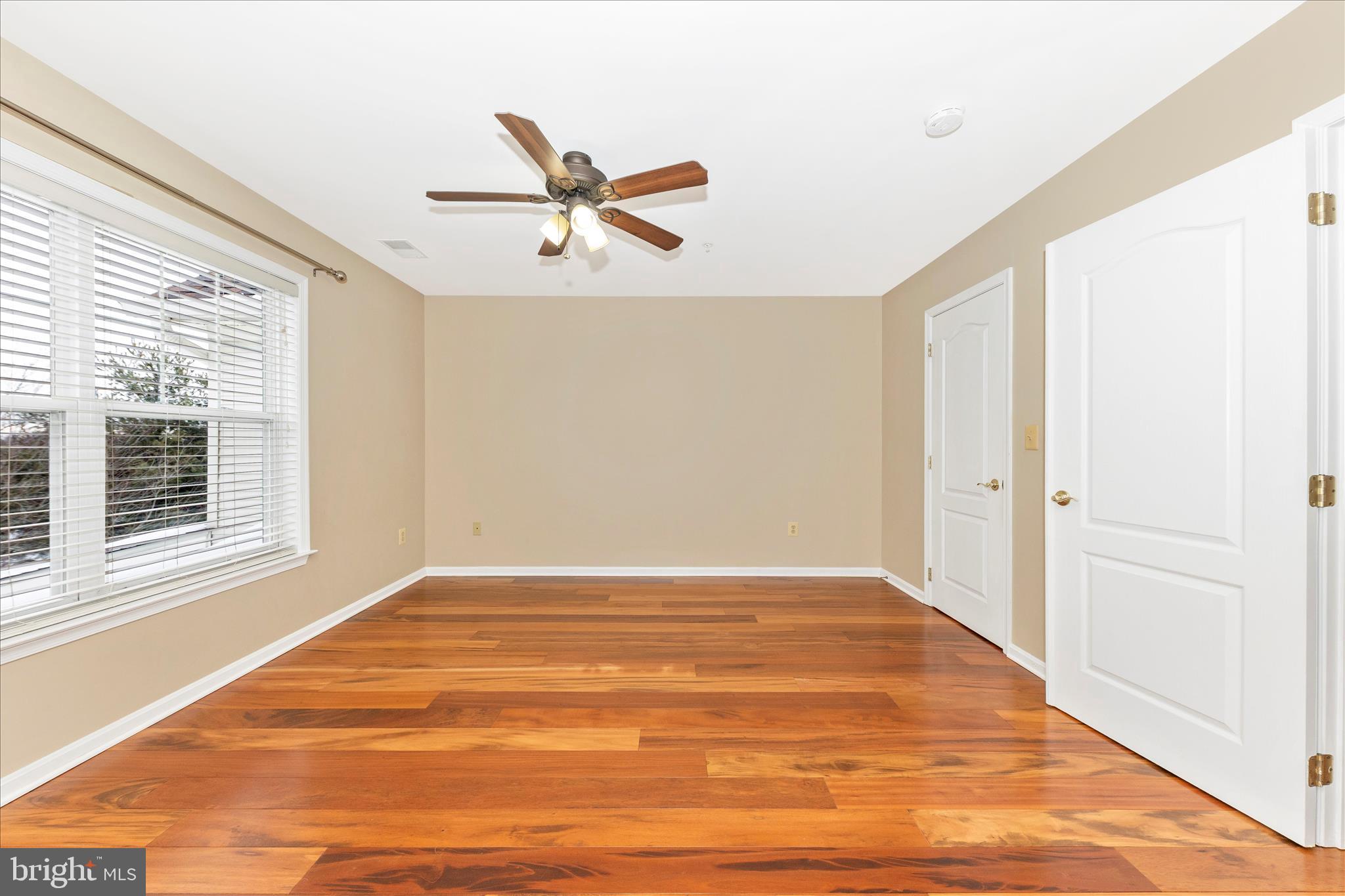 WAVERLY WOODS - Residential