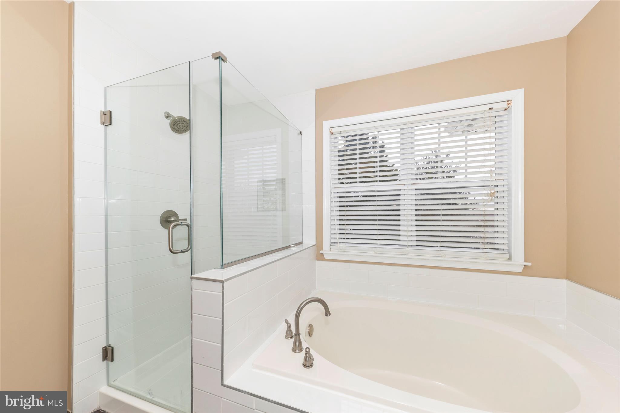 WAVERLY WOODS - Residential